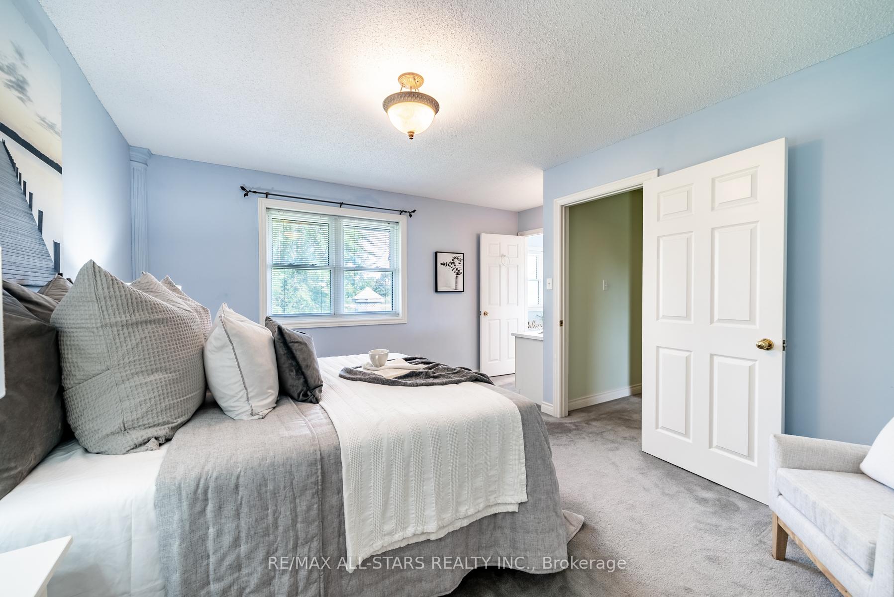 Photo 22 of 11 Ashton Lane, Scugog, Port Perry — HOMEH