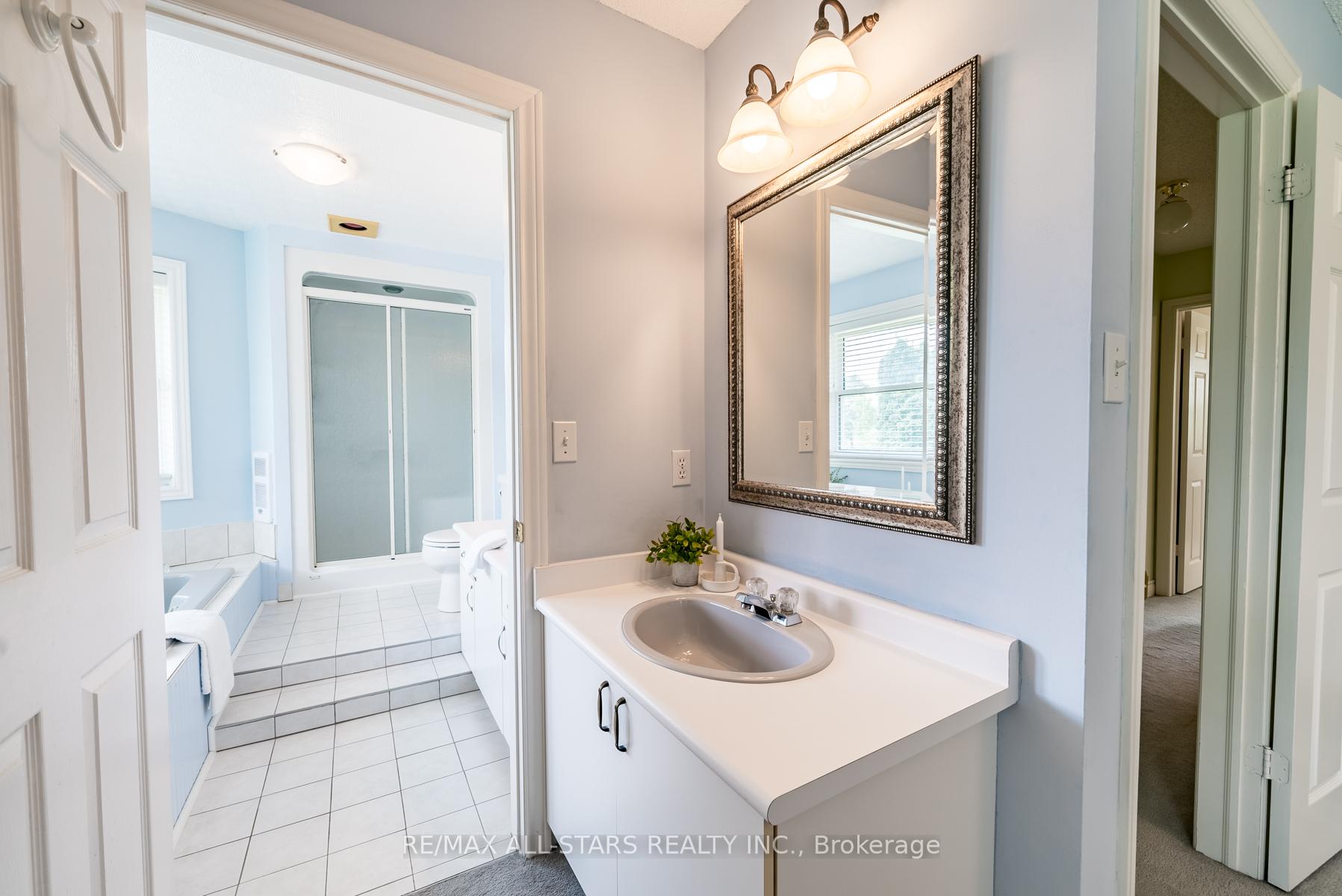 Photo 23 of 11 Ashton Lane, Scugog, Port Perry — HOMEH