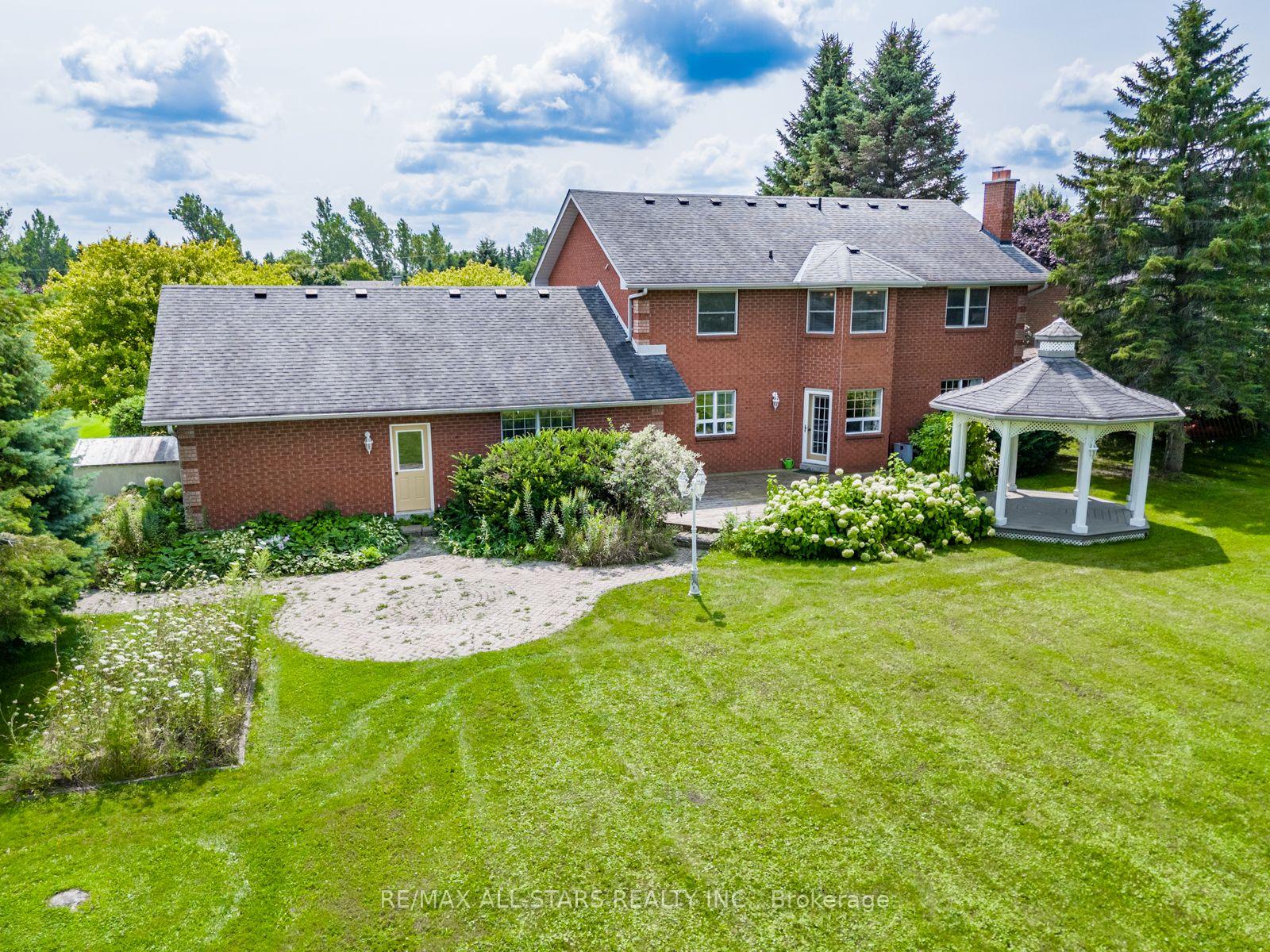 Photo 33 of 11 Ashton Lane, Scugog, Port Perry — HOMEH