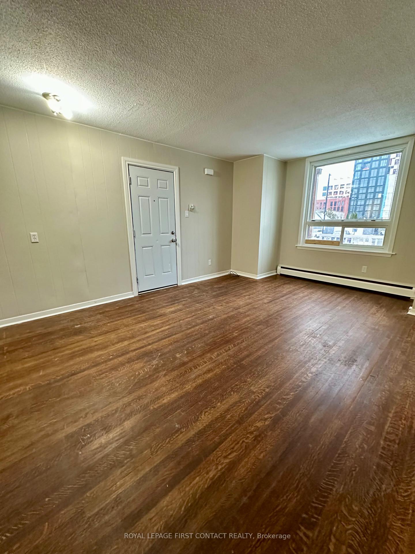Photo 2 of Unit 1, 42 Toronto Street, Barrie, City Centre — HOMEH