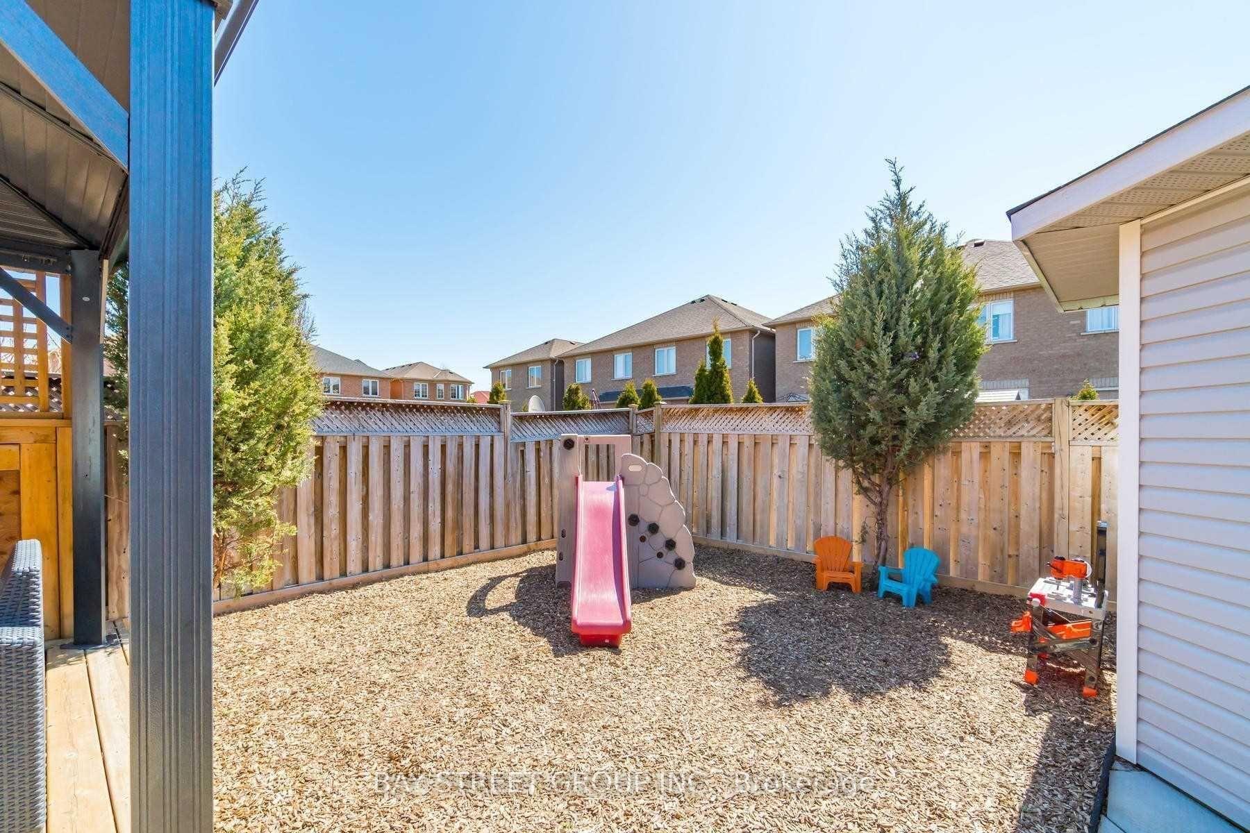 Photo 30 of 5 Steeprock Road, Brampton, Northwest Sandalwood Parkway — HOMEH