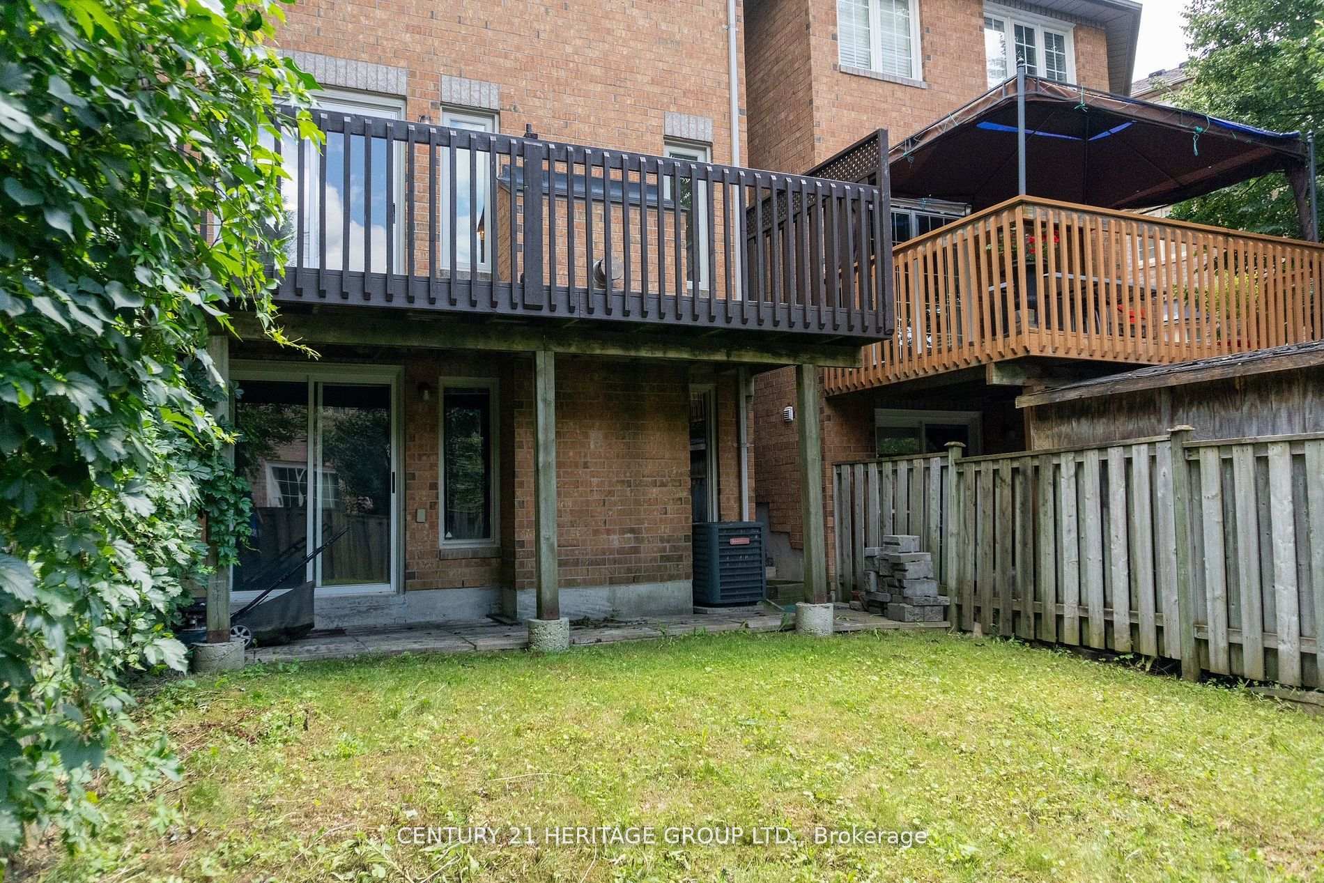 Photo 9 of 151 Downey Circle, Aurora, Bayview Wellington — HOMEH