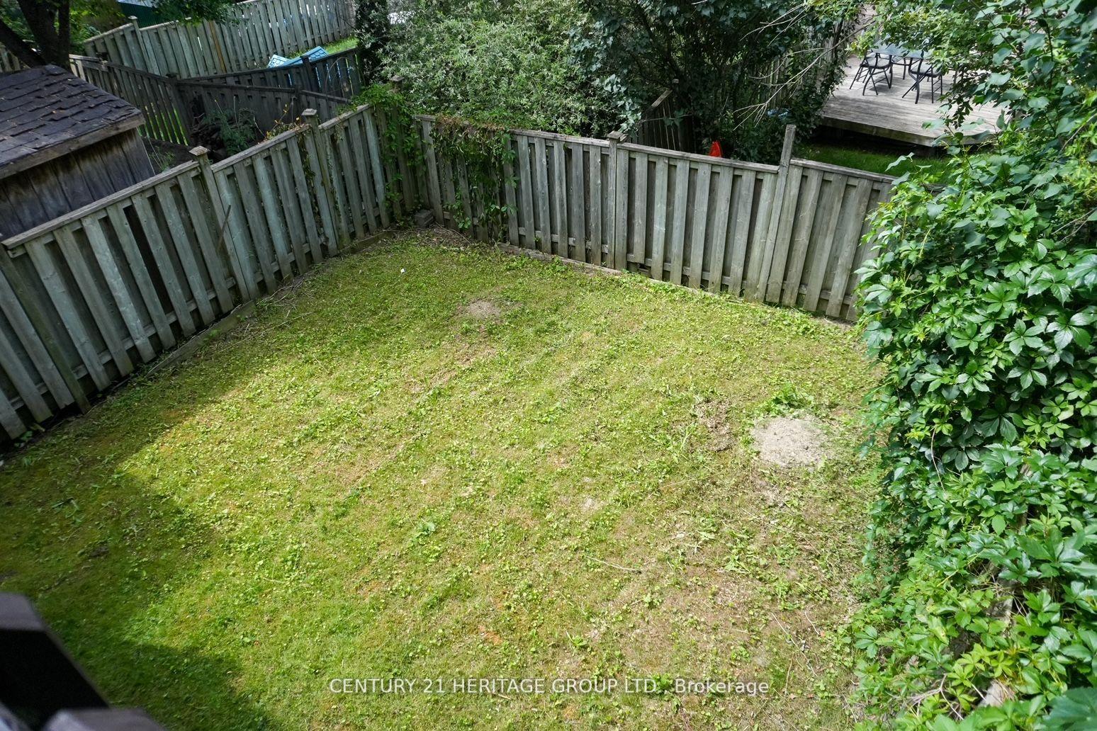 Photo 10 of 151 Downey Circle, Aurora, Bayview Wellington — HOMEH