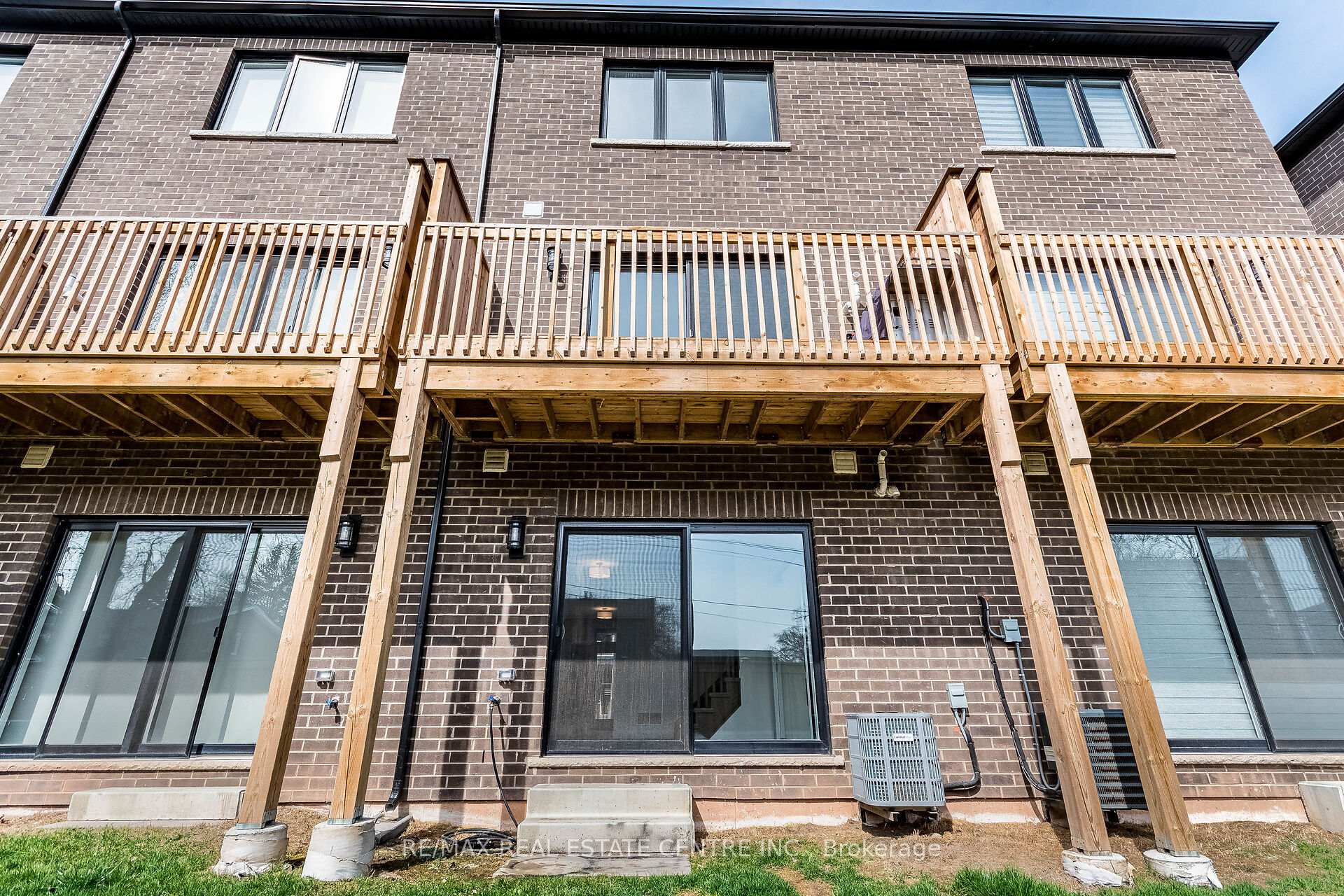 Photo 53 of Unit 33, 270 Melvin Avenue, Hamilton, McQuesten — HOMEH