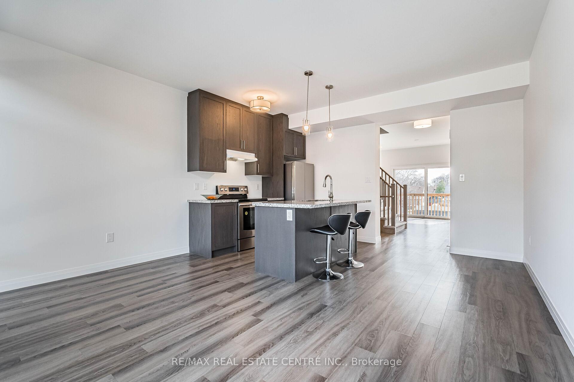 Photo 12 of Unit 33, 270 Melvin Avenue, Hamilton, McQuesten — HOMEH