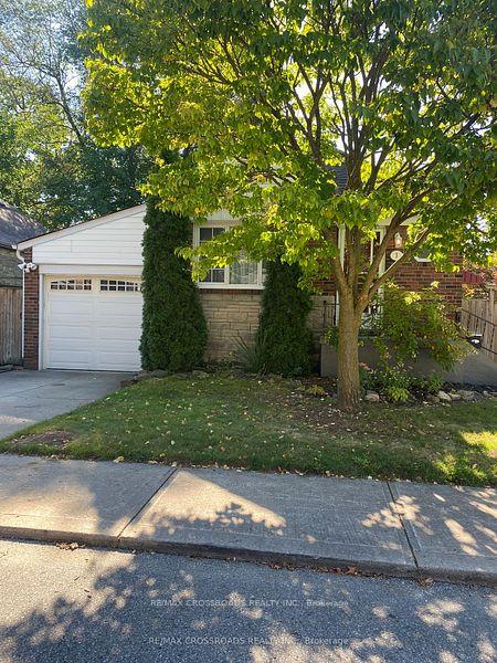 Photo 3 of 3 Beechwood Crescent, Toronto, Broadview North — HOMEH