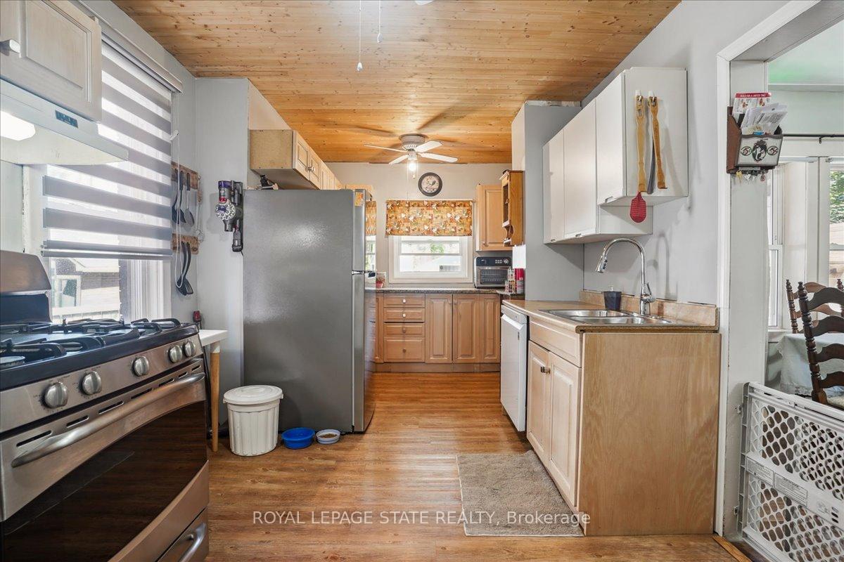 Photo 9 of 150 Prospect Street N, Hamilton, Gibson — HOMEH