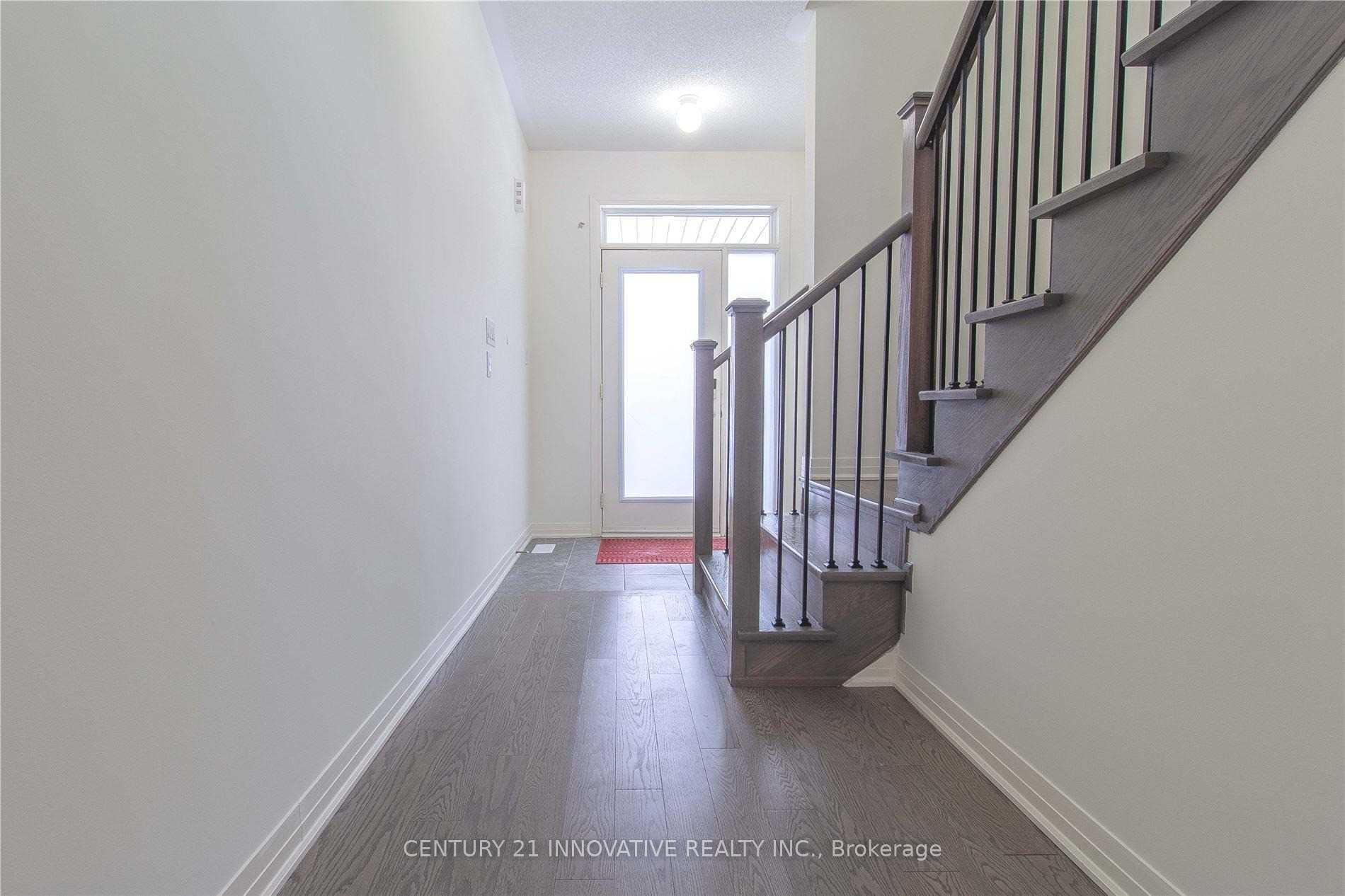 Photo 7 of 58 Clipper Lane, Clarington, Bowmanville — HOMEH