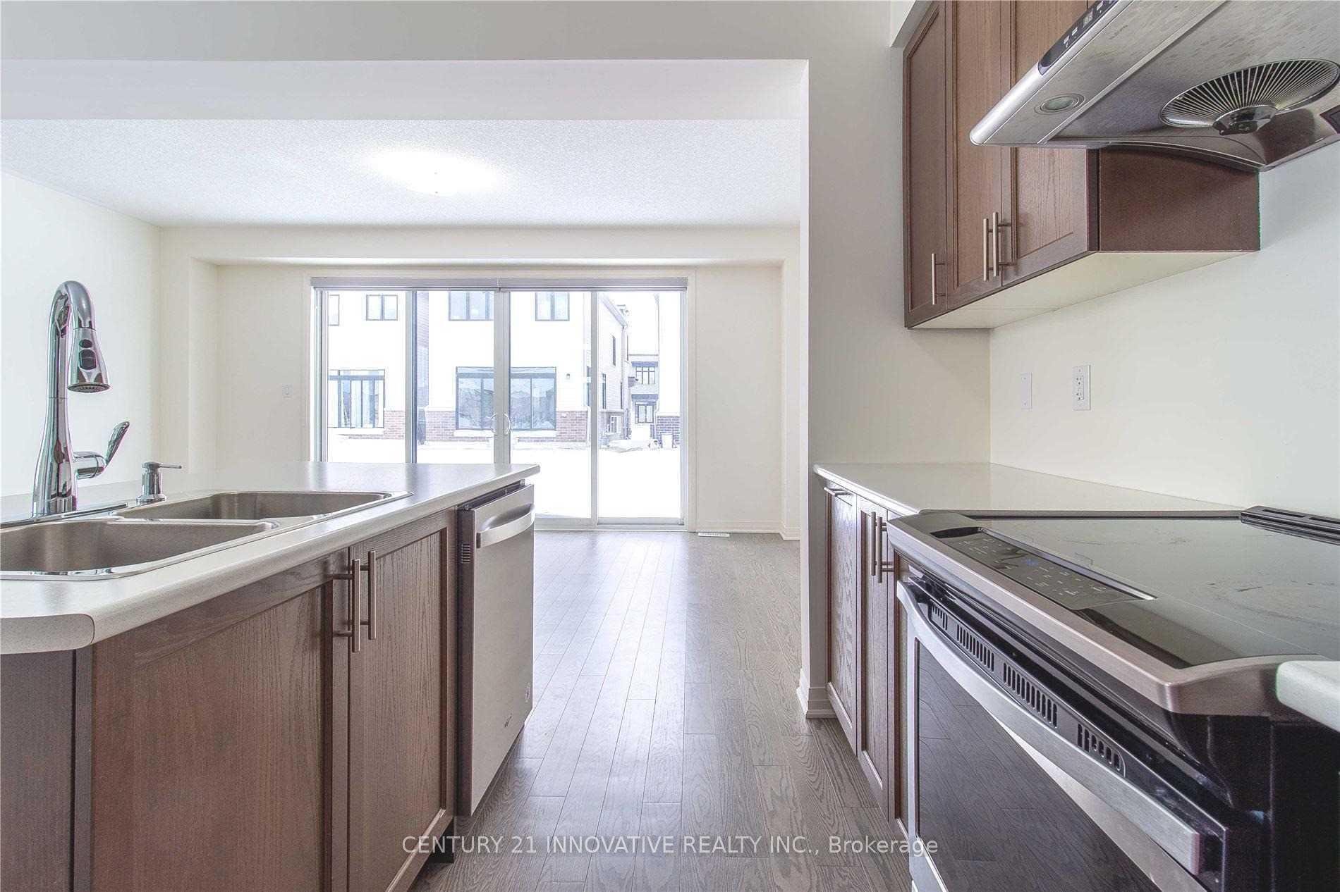 Photo 11 of 58 Clipper Lane, Clarington, Bowmanville — HOMEH