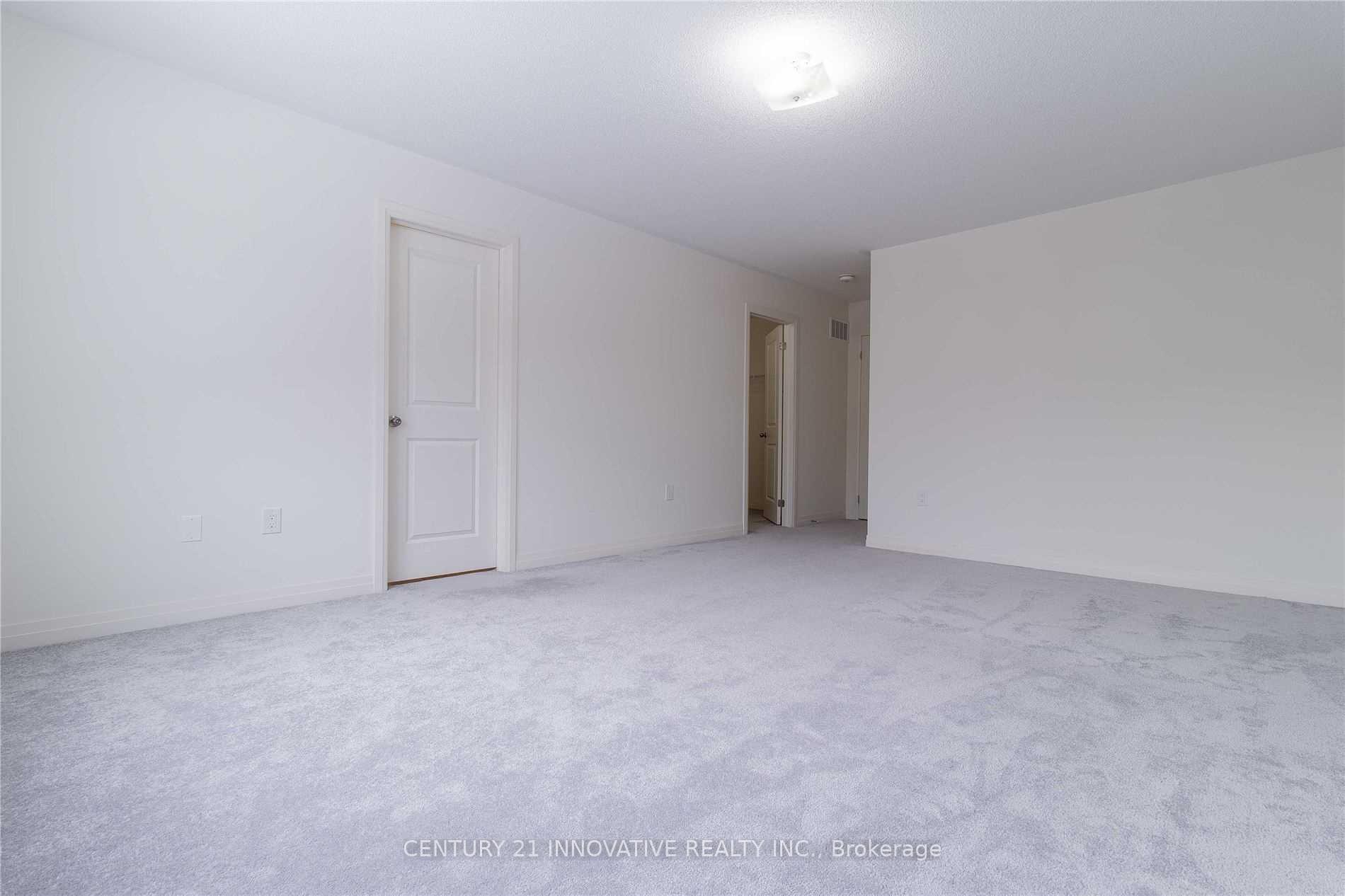 Photo 19 of 58 Clipper Lane, Clarington, Bowmanville — HOMEH