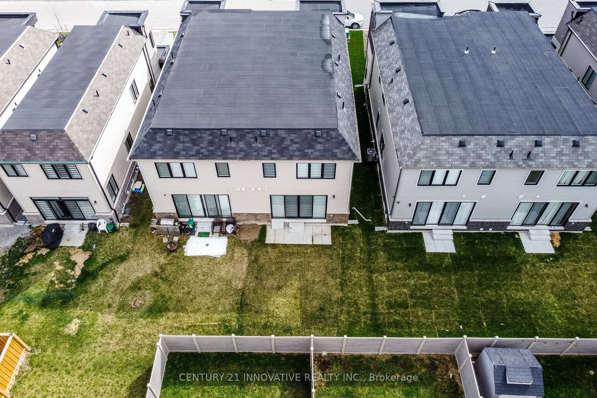 Photo 37 of 58 Clipper Lane, Clarington, Bowmanville — HOMEH