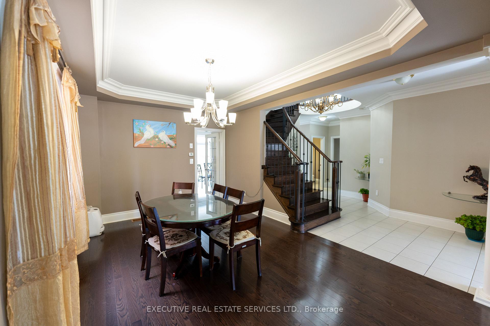 Photo 5 of 8 Gosling Street W, Brampton, Bram West — HOMEH
