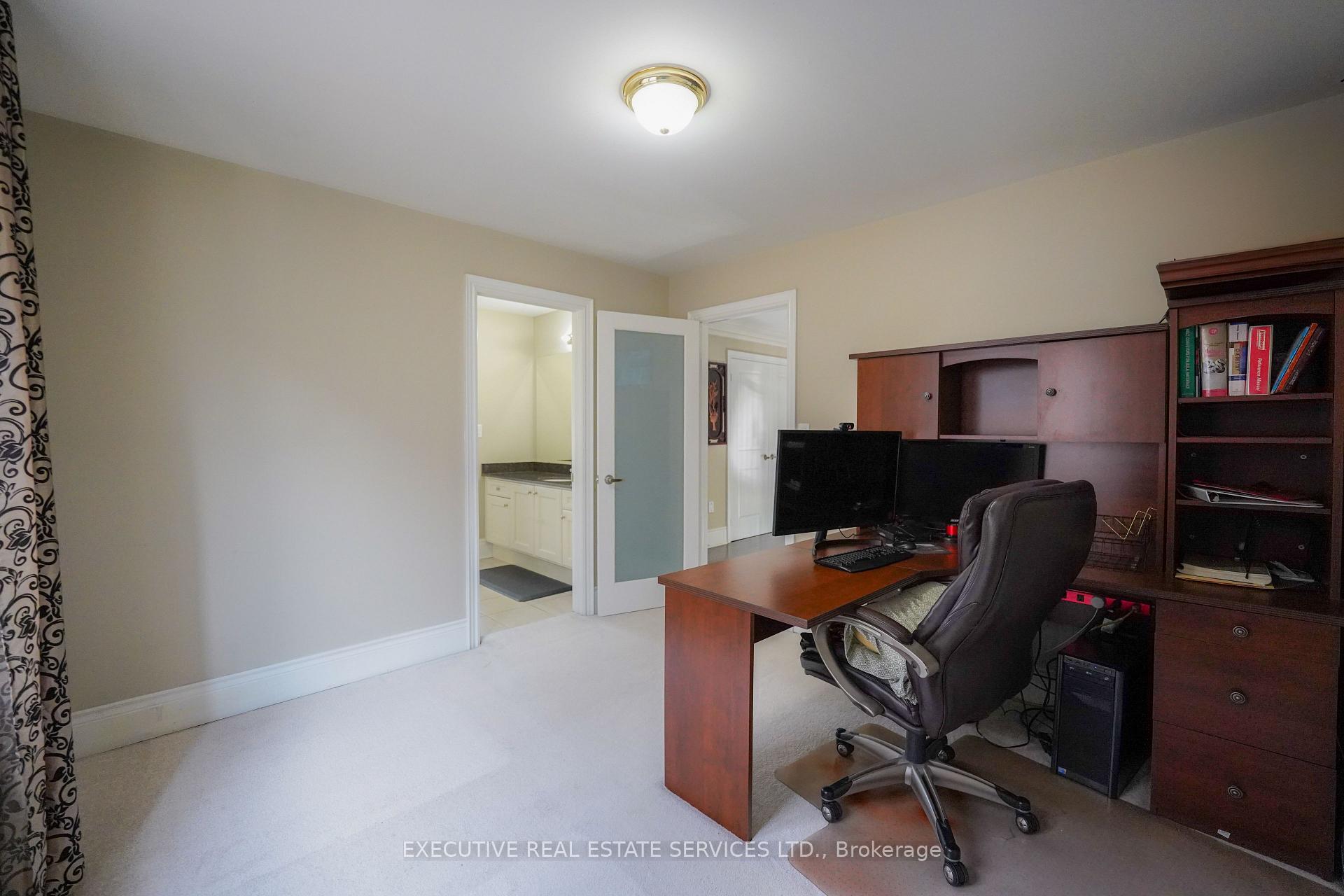 Photo 17 of 8 Gosling Street W, Brampton, Bram West — HOMEH
