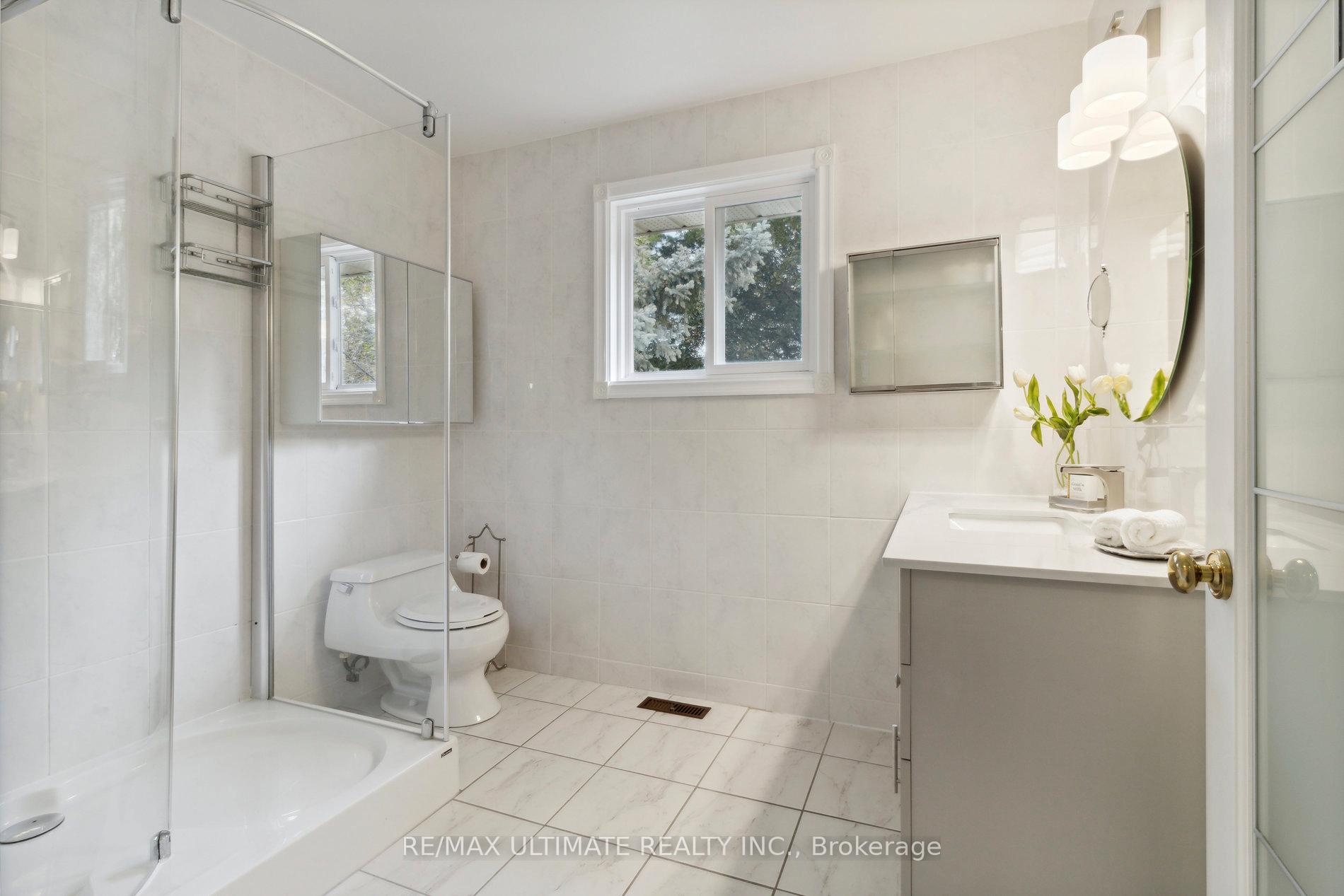 Photo 39 of 27 Blackwell Court, Markham, Buttonville — HOMEH