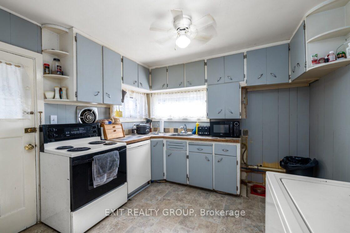 Photo 10 of 9 Octavia Street, Belleville, Belleville Ward — HOMEH
