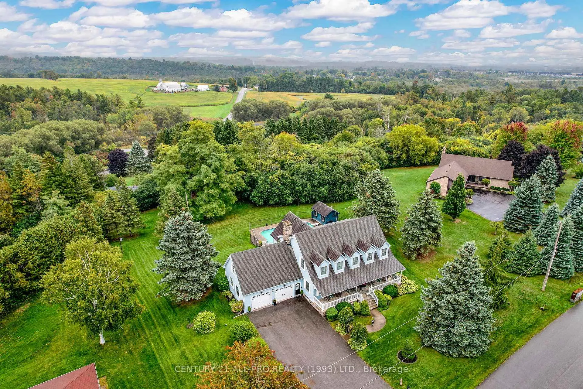 Photo 14 of 17 Forest Hill Drive Cobourg, Hamilton Township, Rural Hamilton — HOMEH