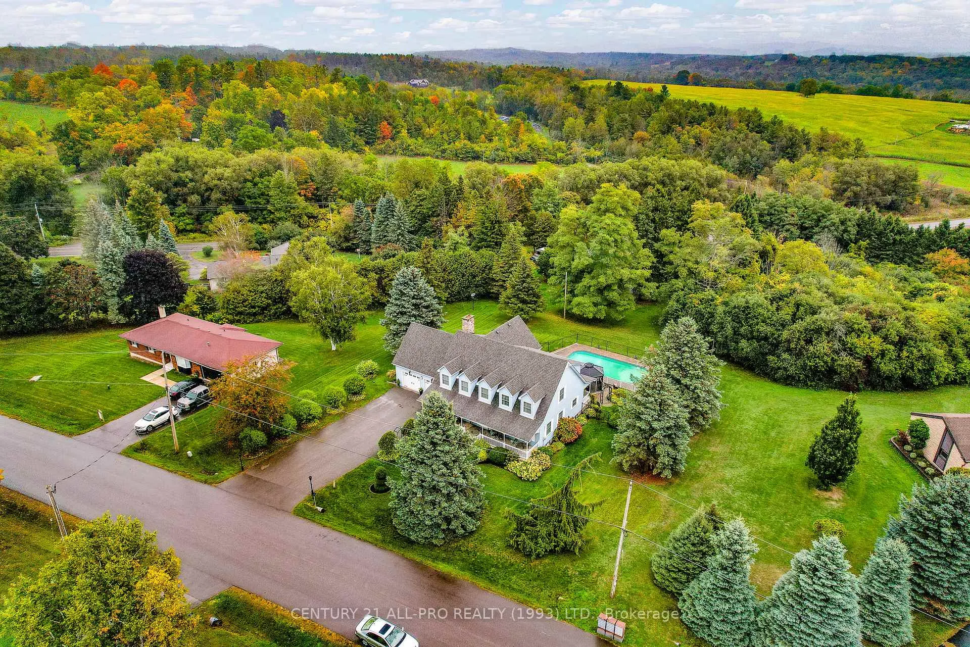 Photo 15 of 17 Forest Hill Drive Cobourg, Hamilton Township, Rural Hamilton — HOMEH