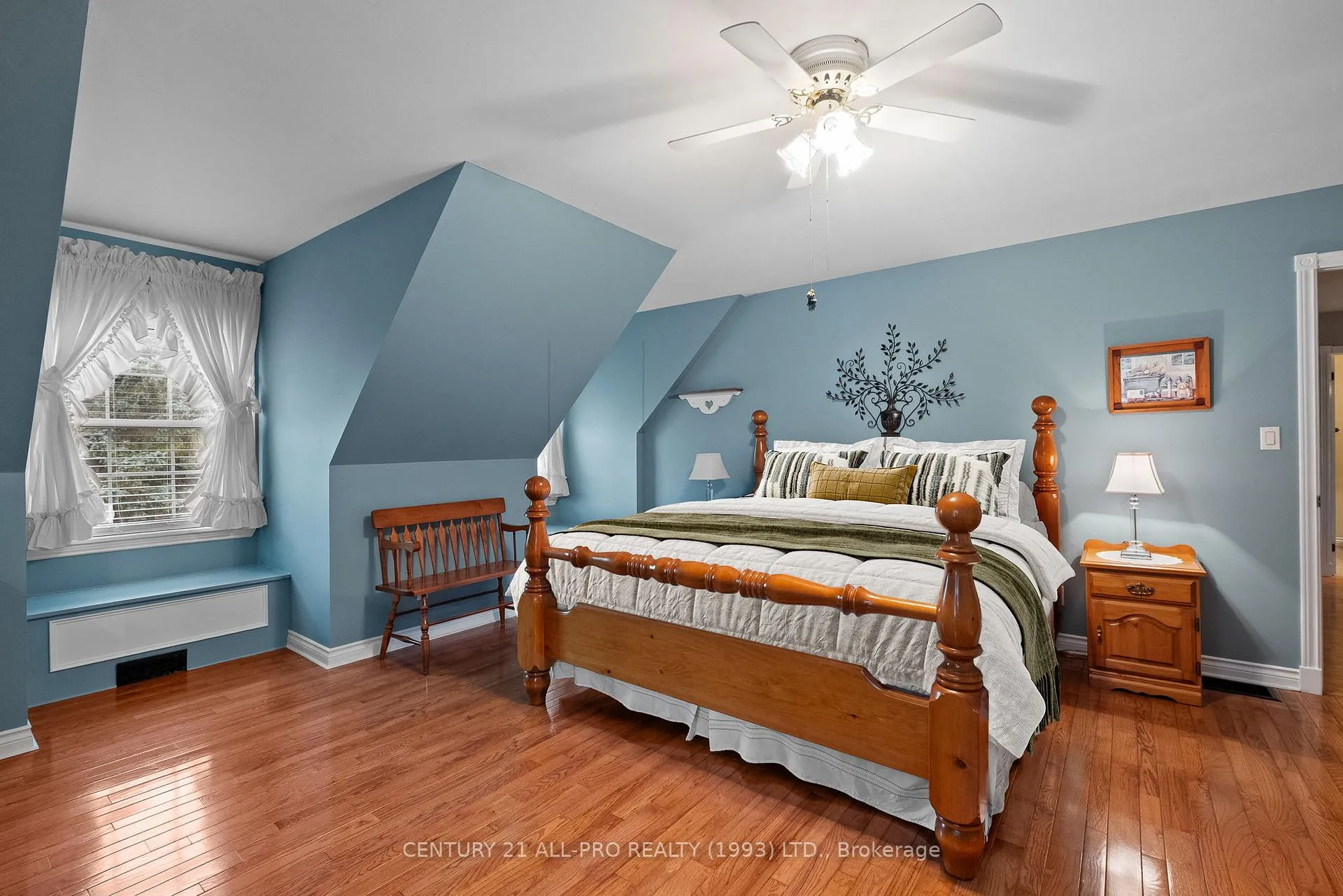 Photo 176 of 17 Forest Hill Drive Cobourg, Hamilton Township, Rural Hamilton — HOMEH