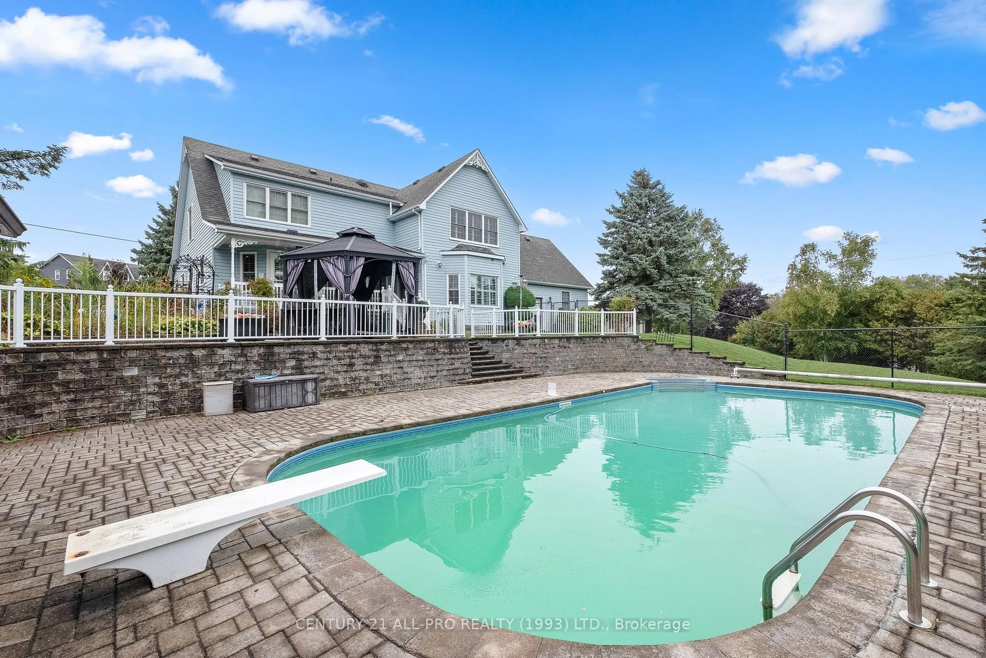Photo 281 of 17 Forest Hill Drive Cobourg, Hamilton Township, Rural Hamilton — HOMEH