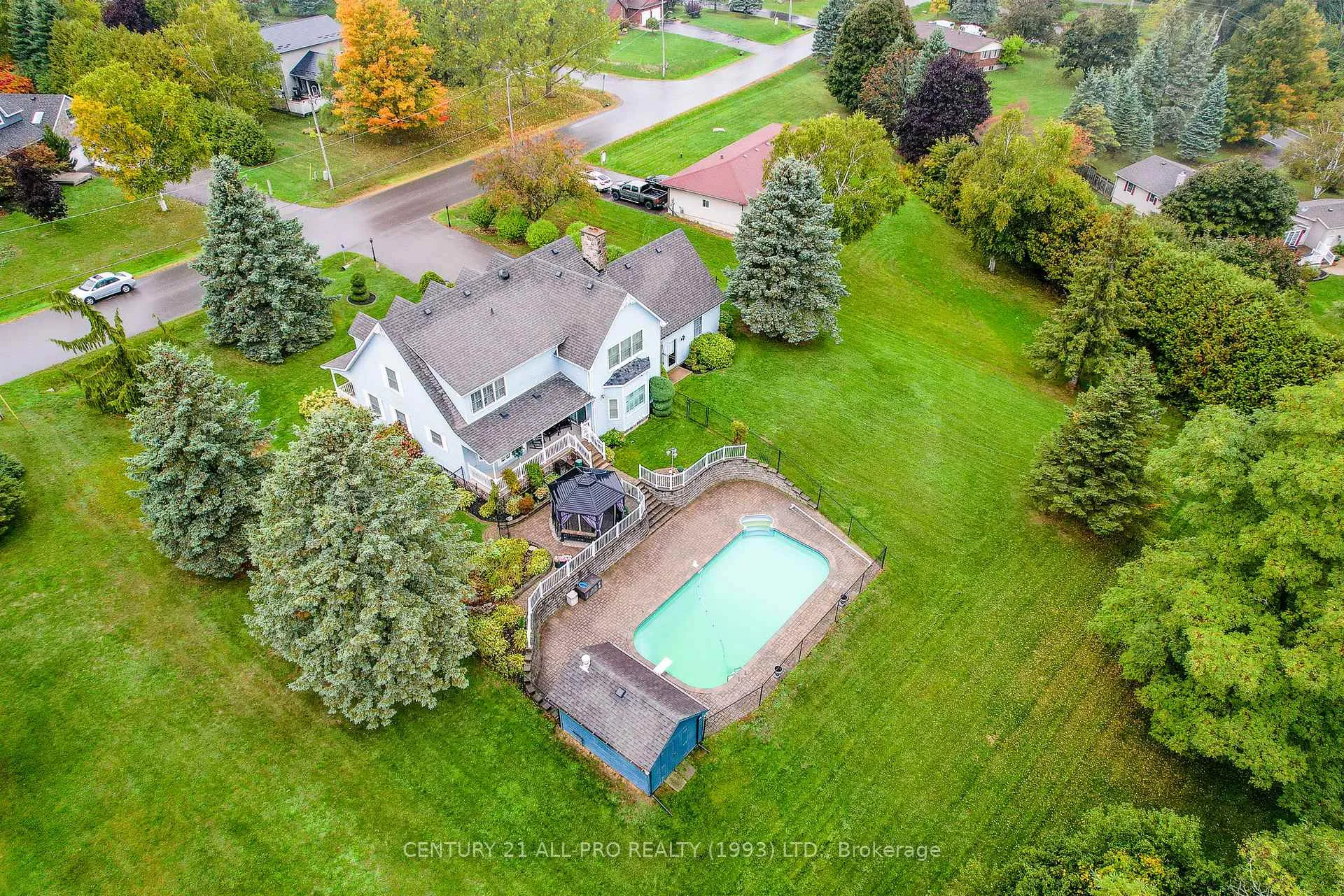 Photo 293 of 17 Forest Hill Drive Cobourg, Hamilton Township, Rural Hamilton — HOMEH