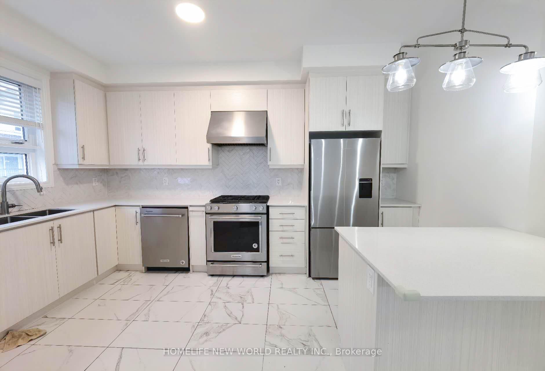 Photo 19 of 17 Chicago Lane, Markham, Wismer — HOMEH