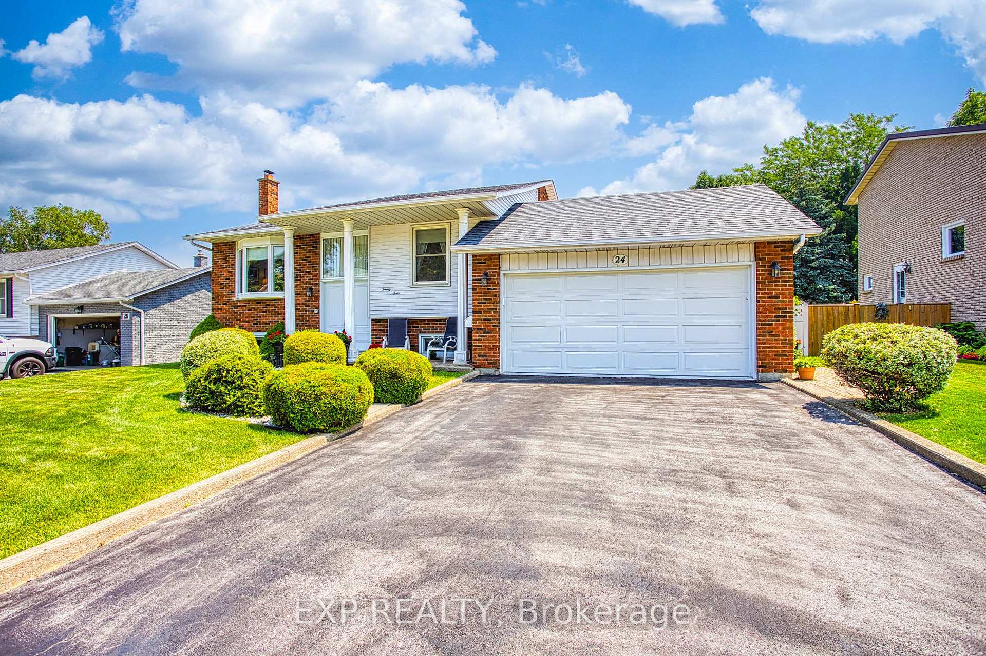 Photo 3 of 24 Samuel Road, Grimsby, Grimsby Beach — HOMEH