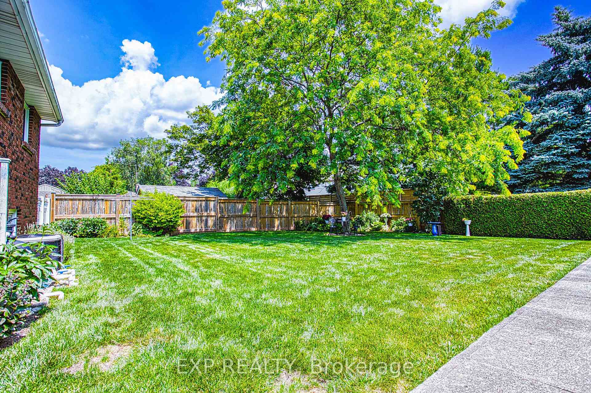 Photo 32 of 24 Samuel Road, Grimsby, Grimsby Beach — HOMEH