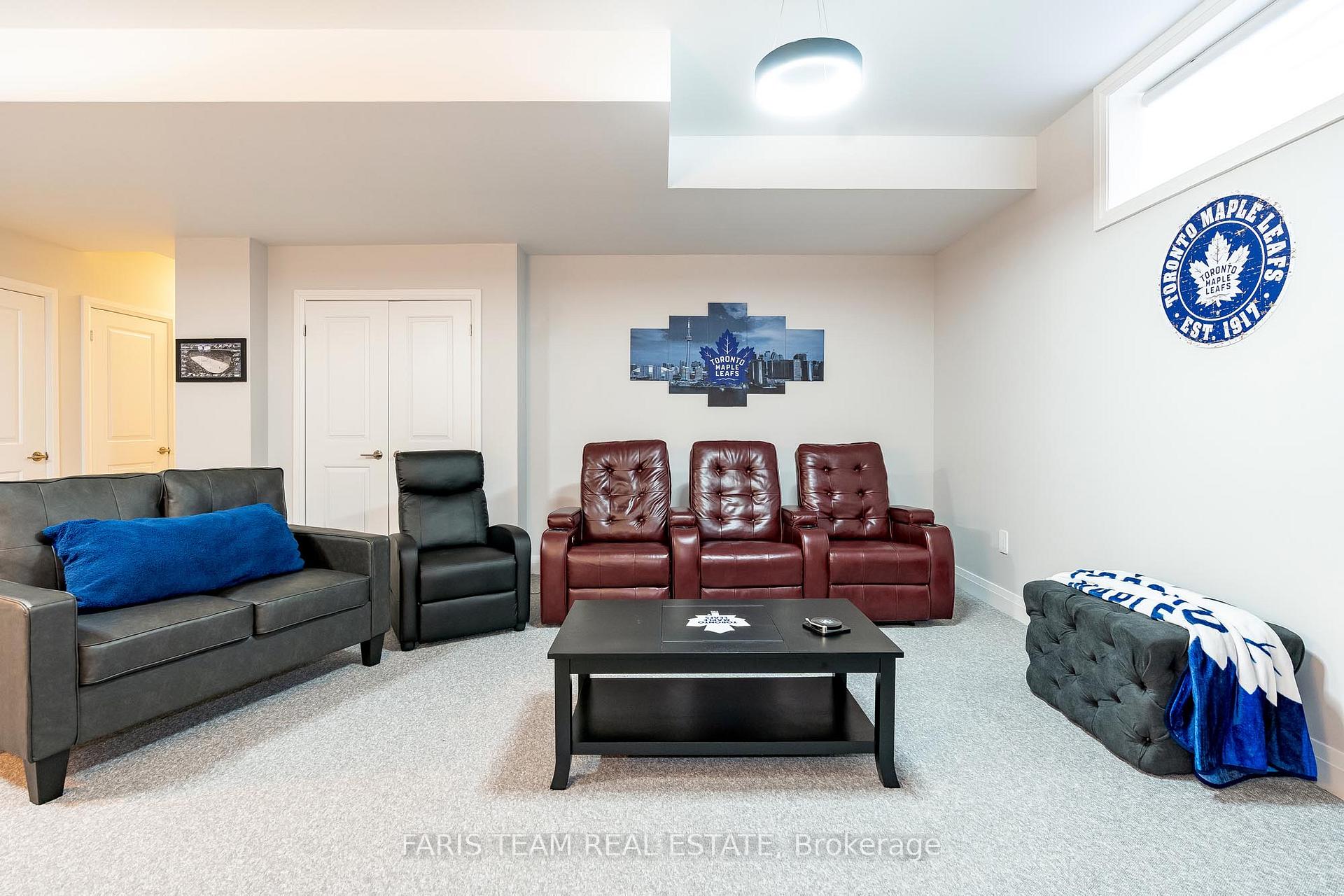 Photo 18 of 135 Ritchie Crescent, Springwater, Elmvale — HOMEH