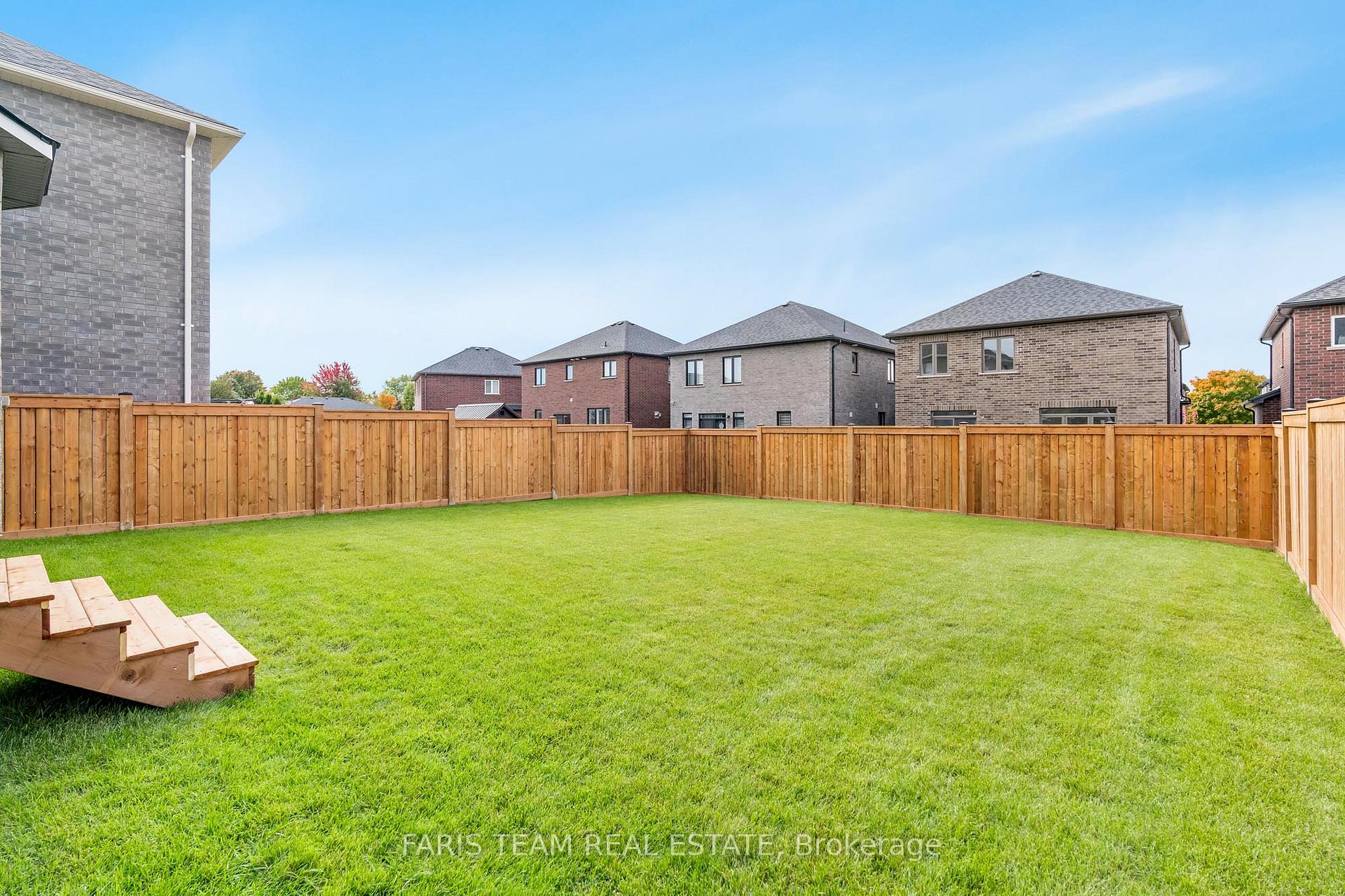 Photo 41 of 135 Ritchie Crescent, Springwater, Elmvale — HOMEH