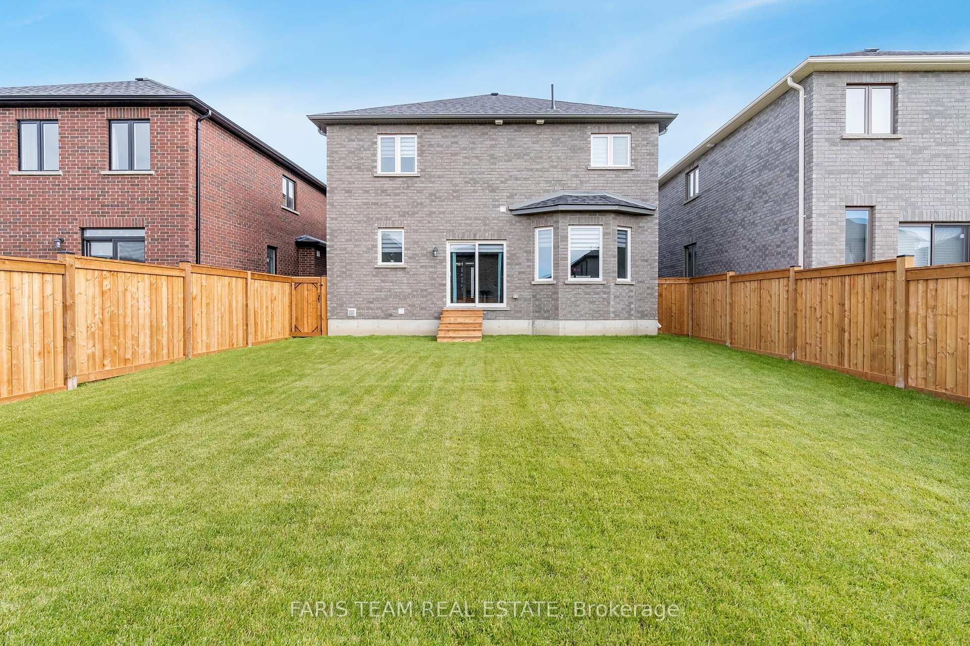 Photo 42 of 135 Ritchie Crescent, Springwater, Elmvale — HOMEH