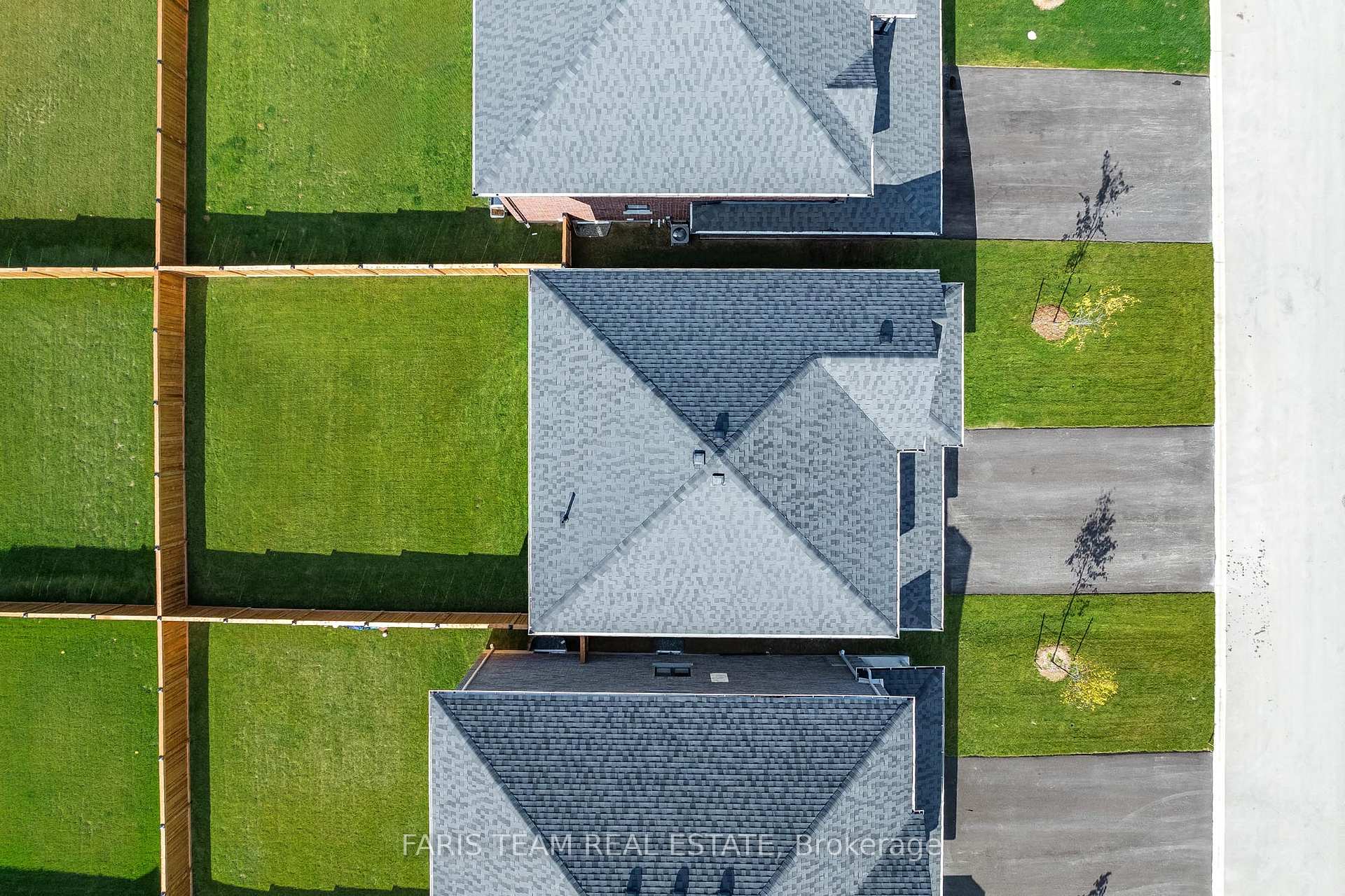 Photo 43 of 135 Ritchie Crescent, Springwater, Elmvale — HOMEH