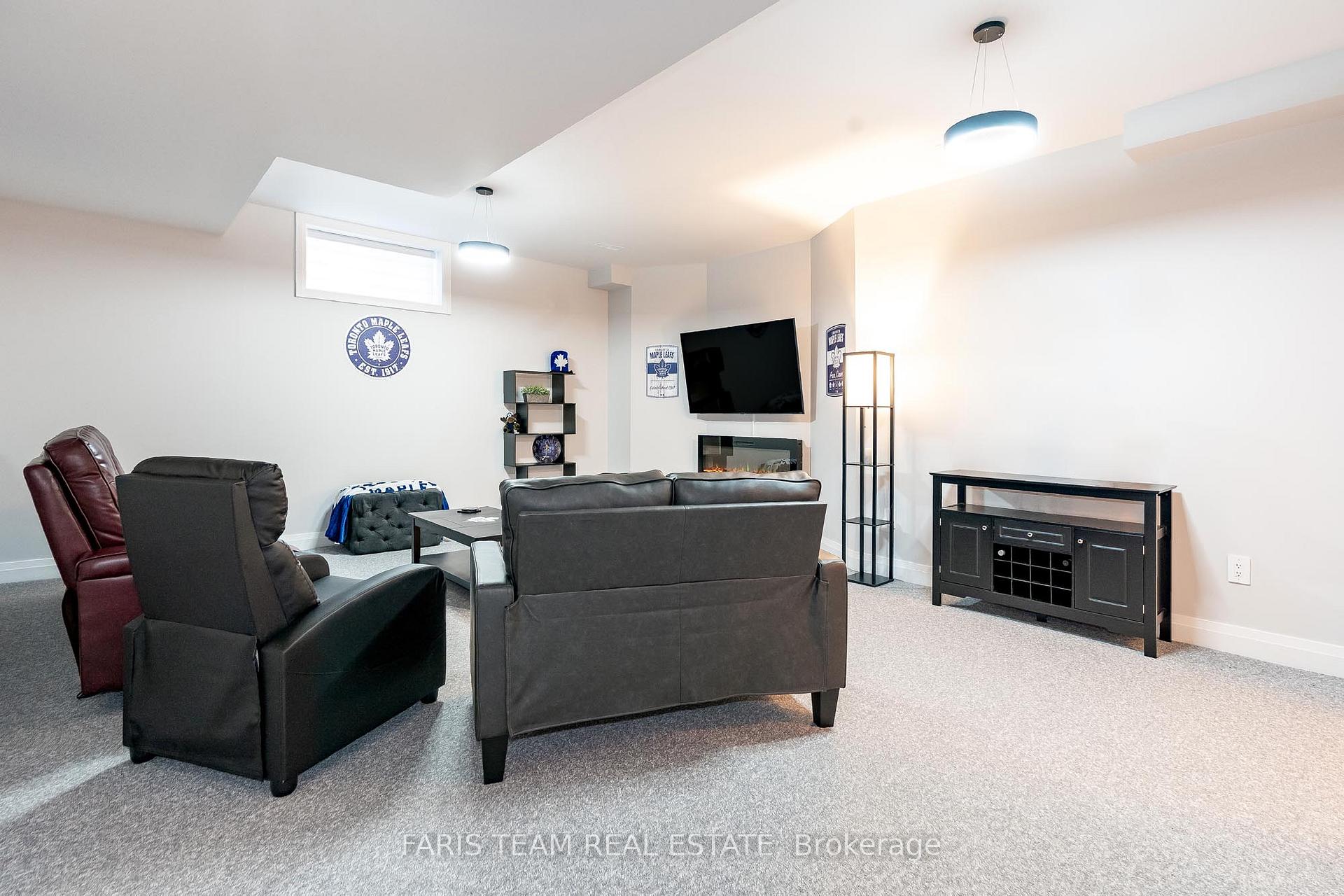 Photo 36 of 135 Ritchie Crescent, Springwater, Elmvale — HOMEH