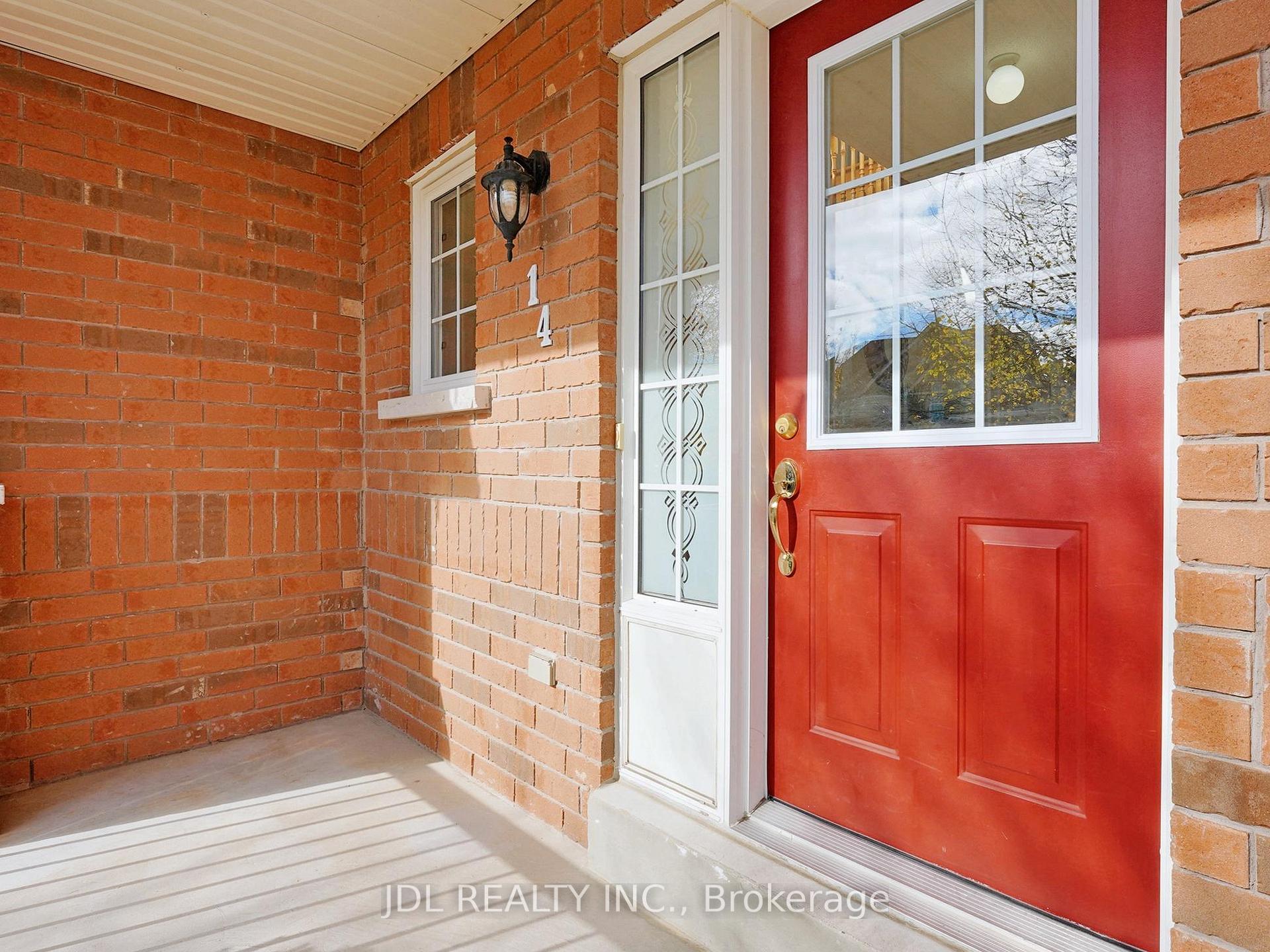 Photo 5 of 14 Miramar Drive, Markham, Greensborough — HOMEH