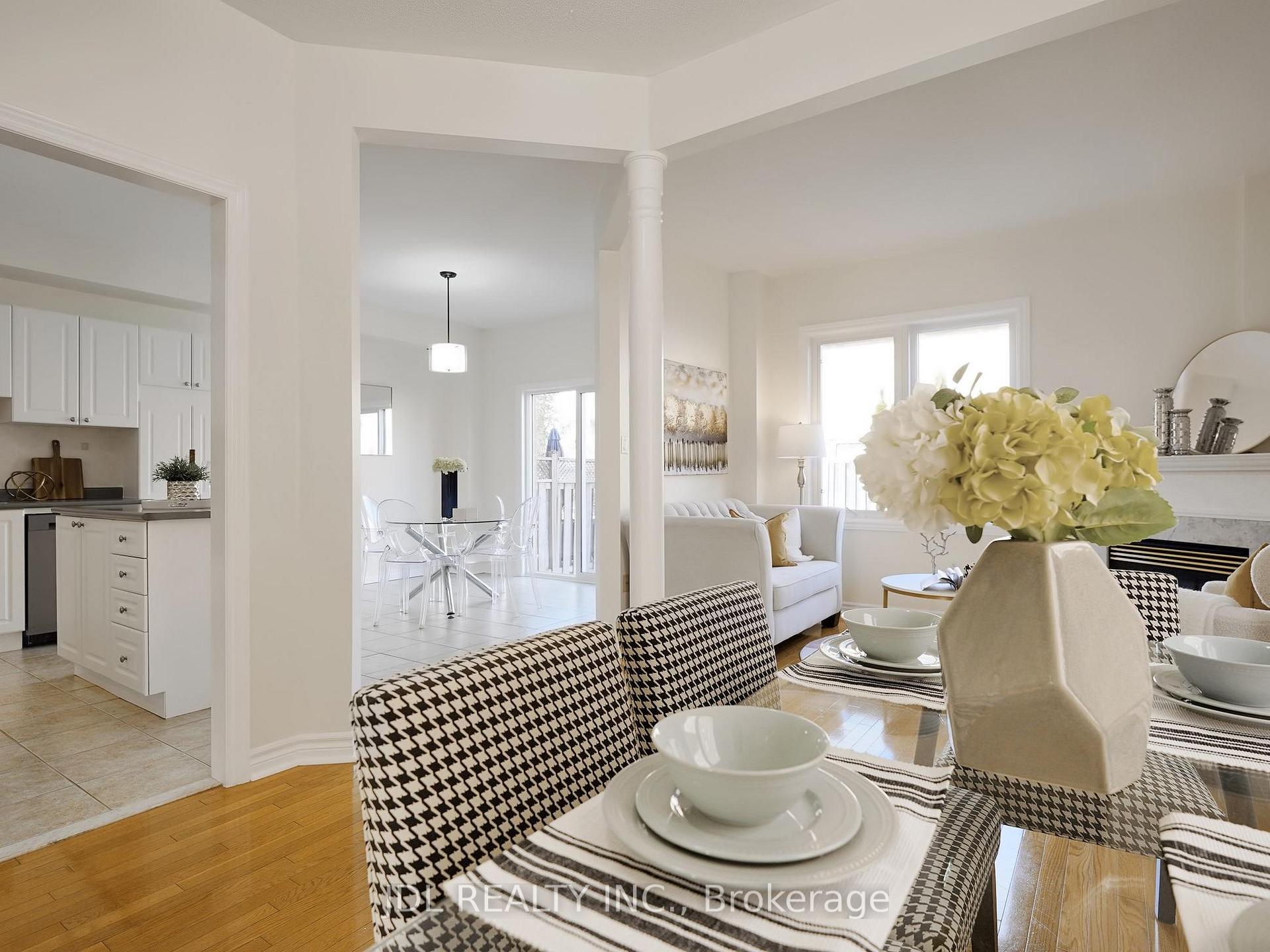 Photo 13 of 14 Miramar Drive, Markham, Greensborough — HOMEH