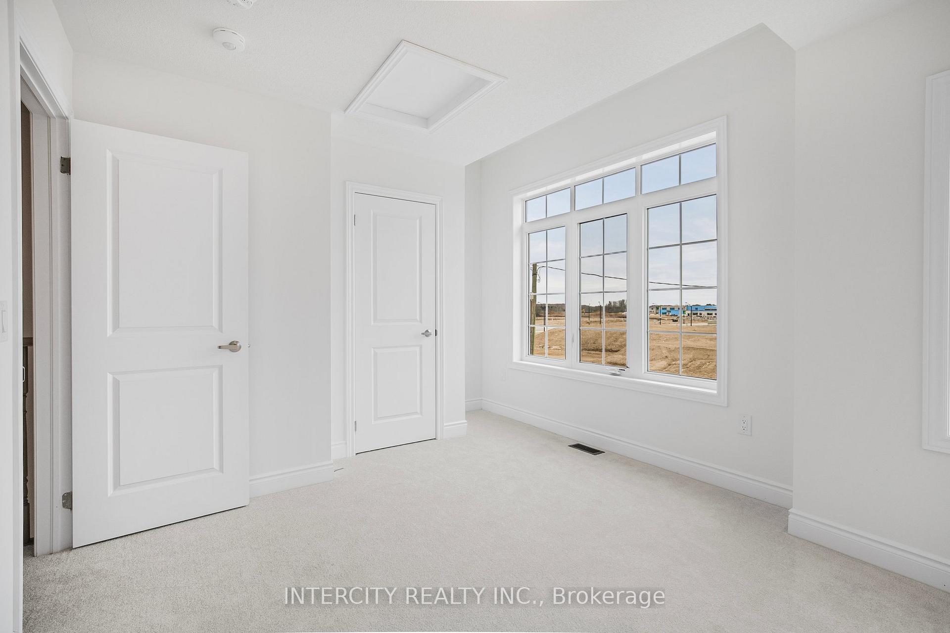 Photo 68 of 5 Carriage Lane S, Wasaga Beach — HOMEH