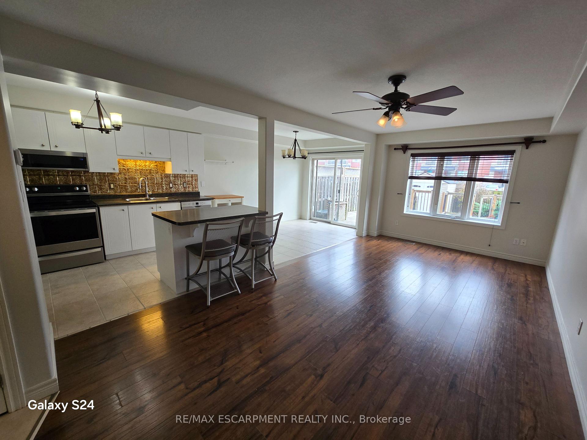 Photo 27 of 12 Magnificent Way, Hamilton, Rural Glanbrook — HOMEH