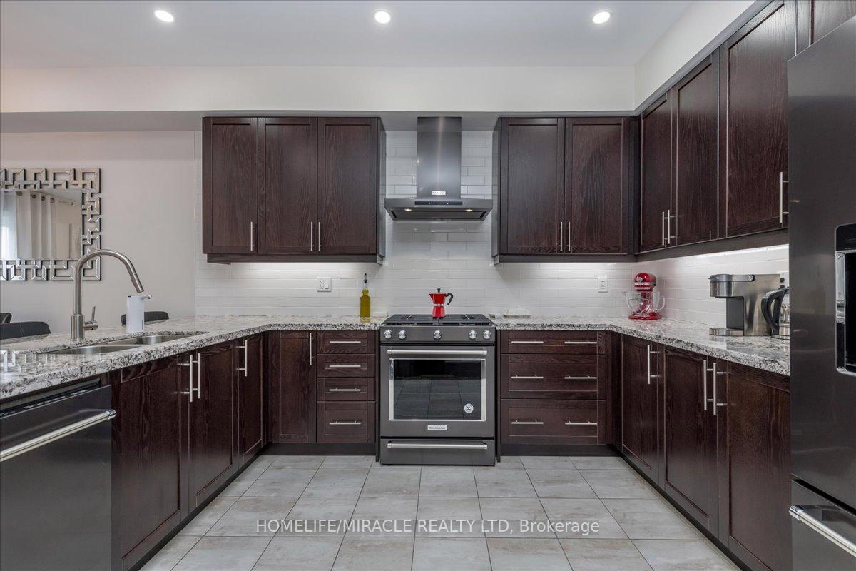 Photo 6 of 50 Arnold Crescent, New Tecumseth, Alliston — HOMEH