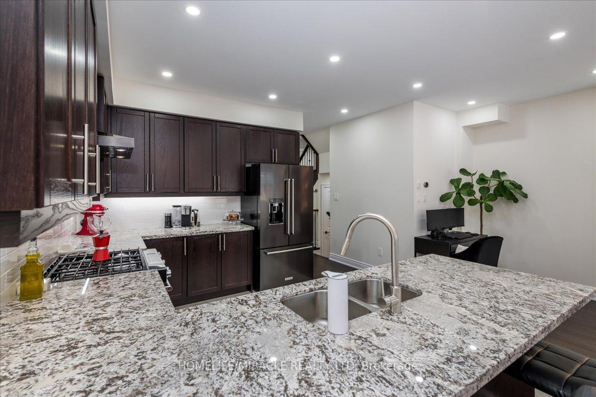 Photo 8 of 50 Arnold Crescent, New Tecumseth, Alliston — HOMEH
