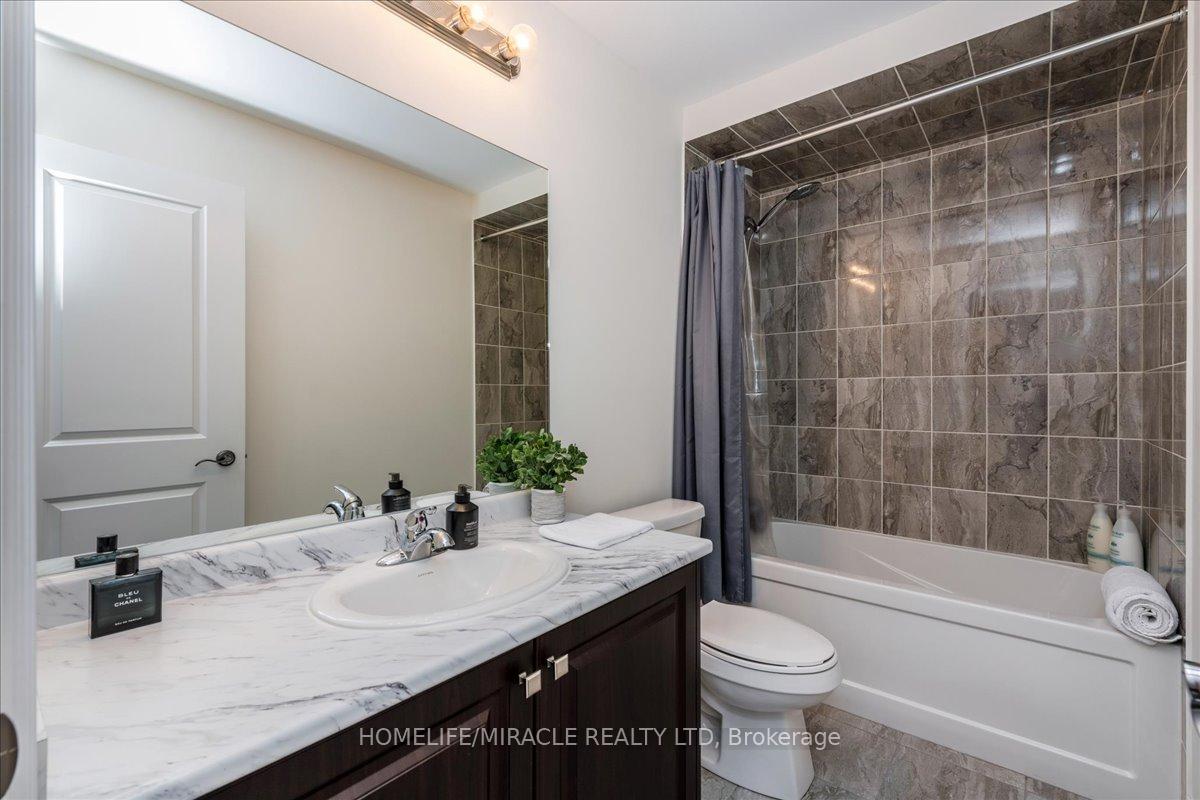 Photo 24 of 50 Arnold Crescent, New Tecumseth, Alliston — HOMEH