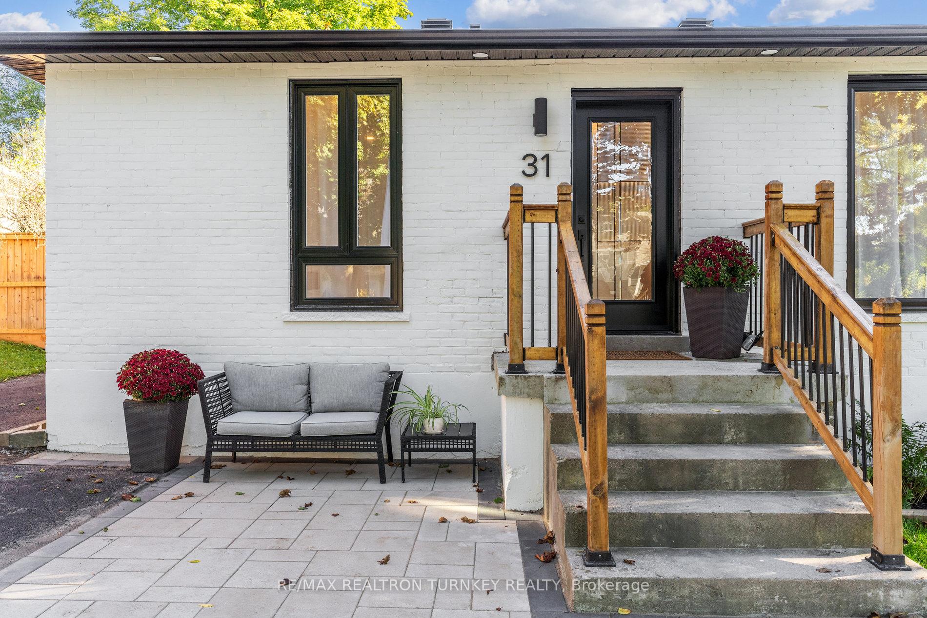 Photo 33 of 31 Kennedy Street W, Aurora, Aurora Village — HOMEH