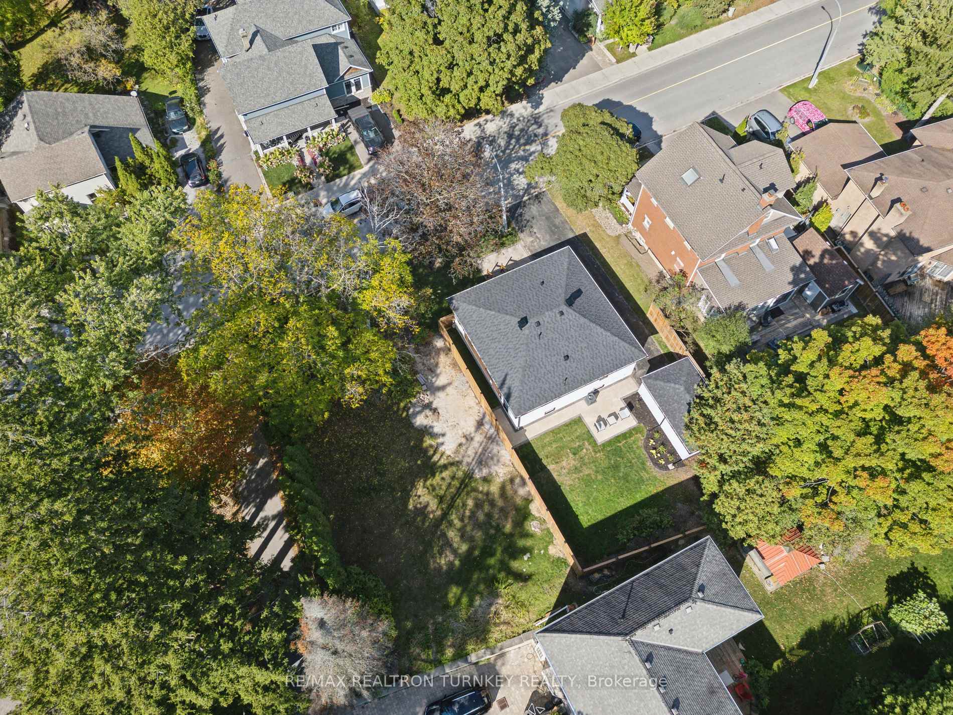 Photo 36 of 31 Kennedy Street W, Aurora, Aurora Village — HOMEH