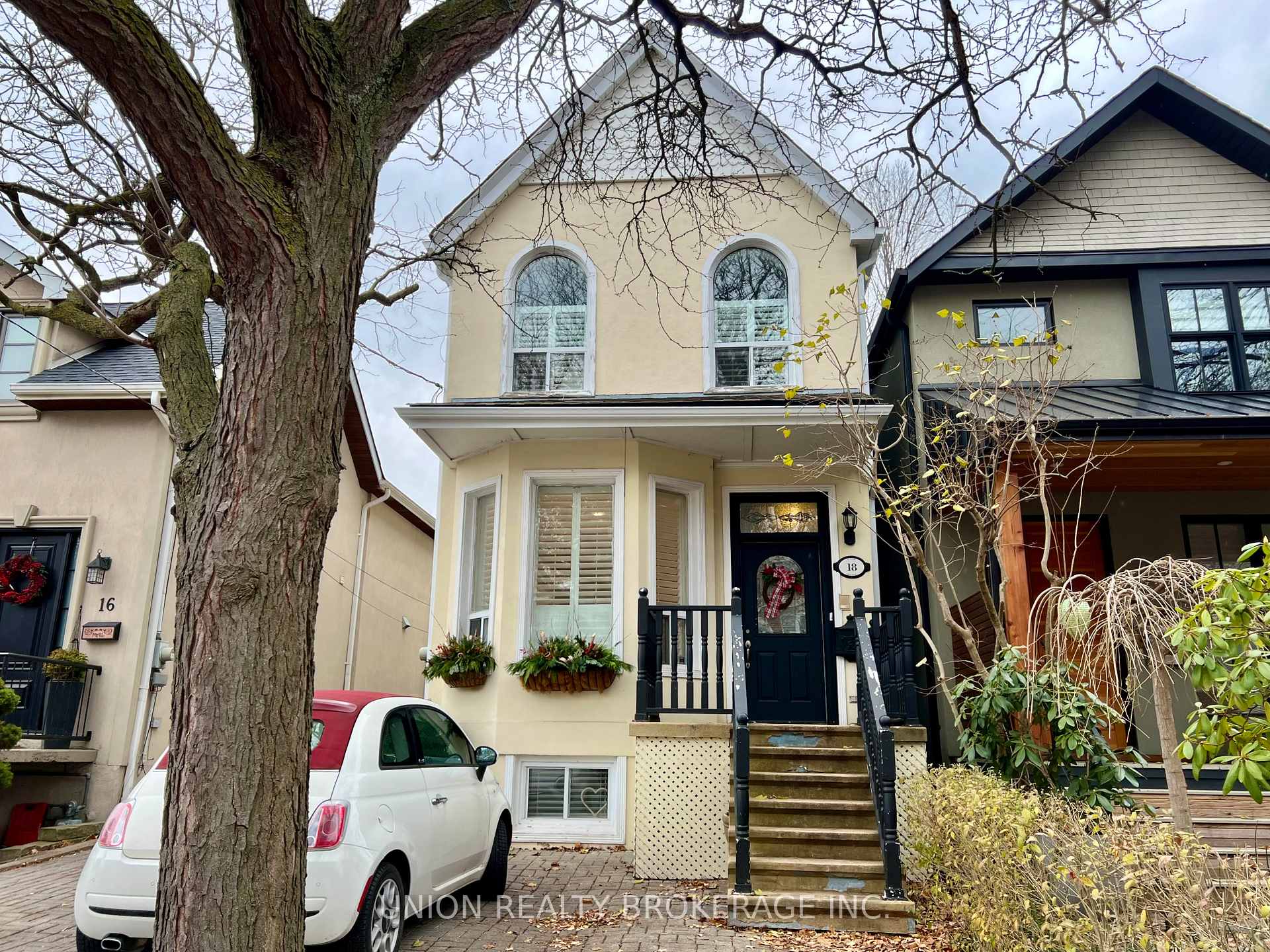 Photo 1 of Unit Lower, 18 Elmer Avenue, Toronto, The Beaches — HOMEH