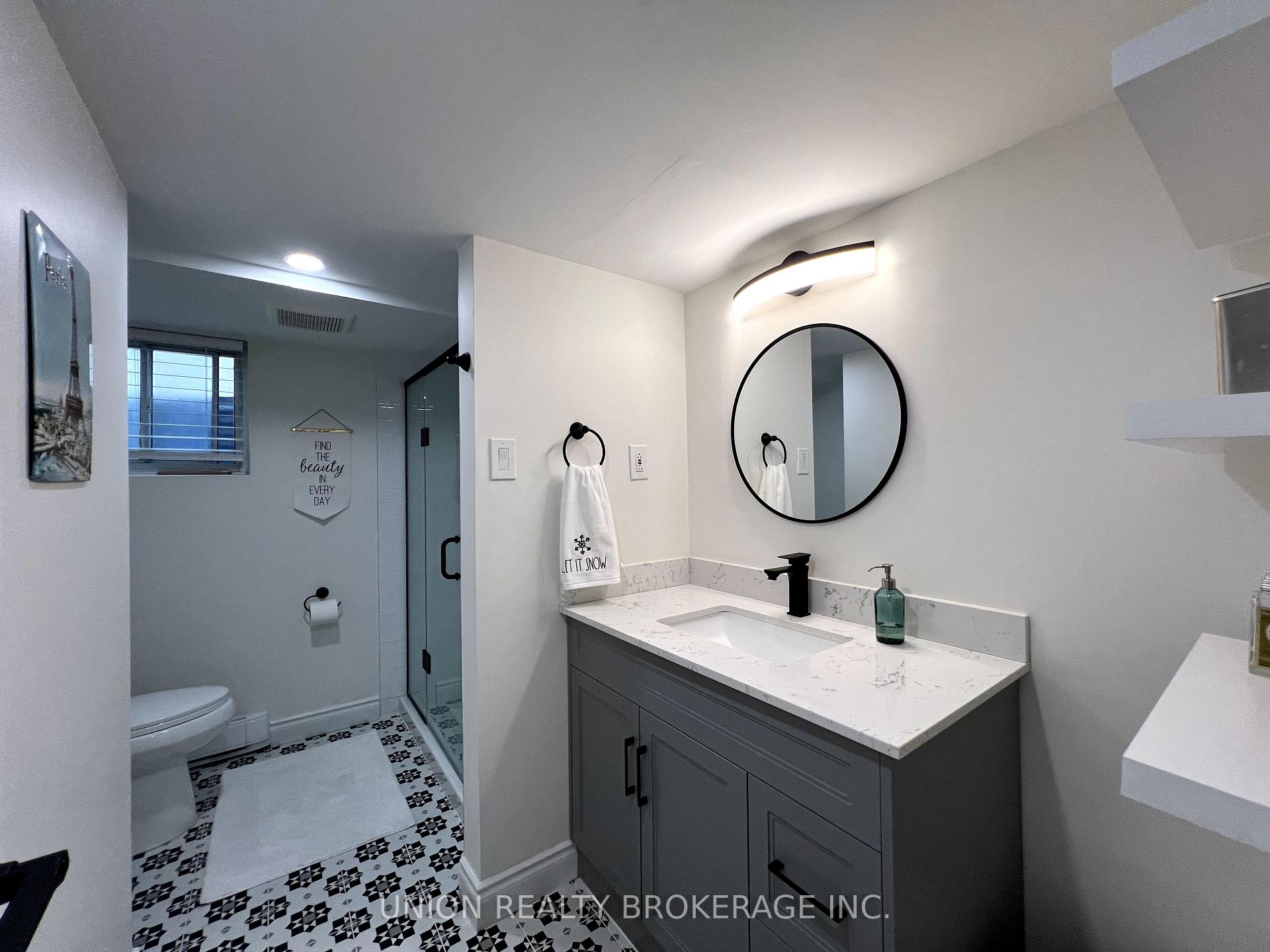 Photo 6 of Unit Lower, 18 Elmer Avenue, Toronto, The Beaches — HOMEH