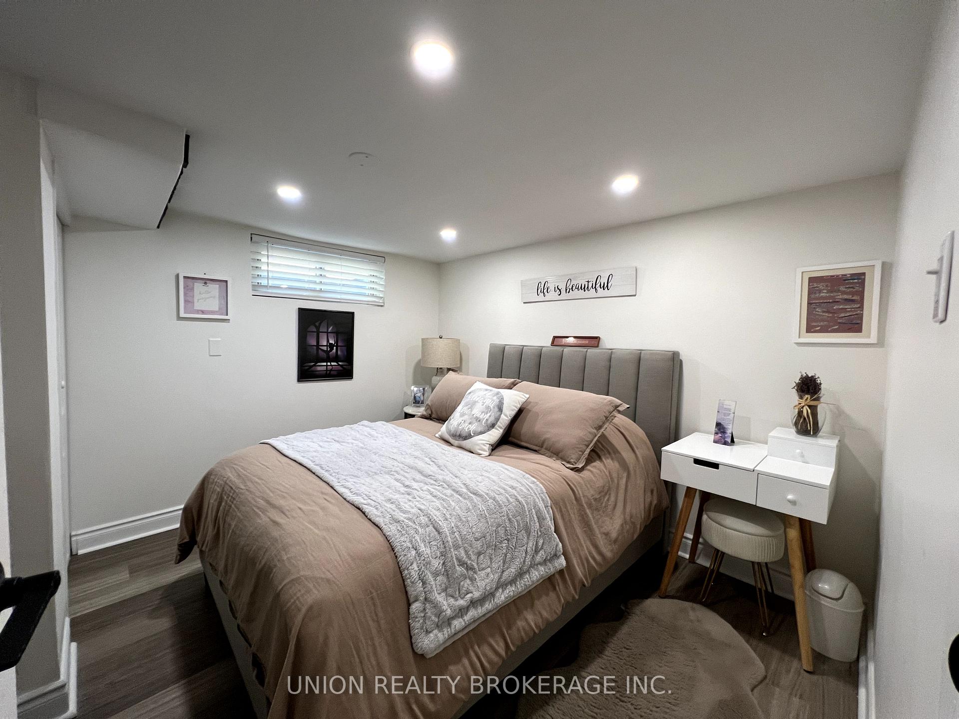 Photo 7 of Unit Lower, 18 Elmer Avenue, Toronto, The Beaches — HOMEH