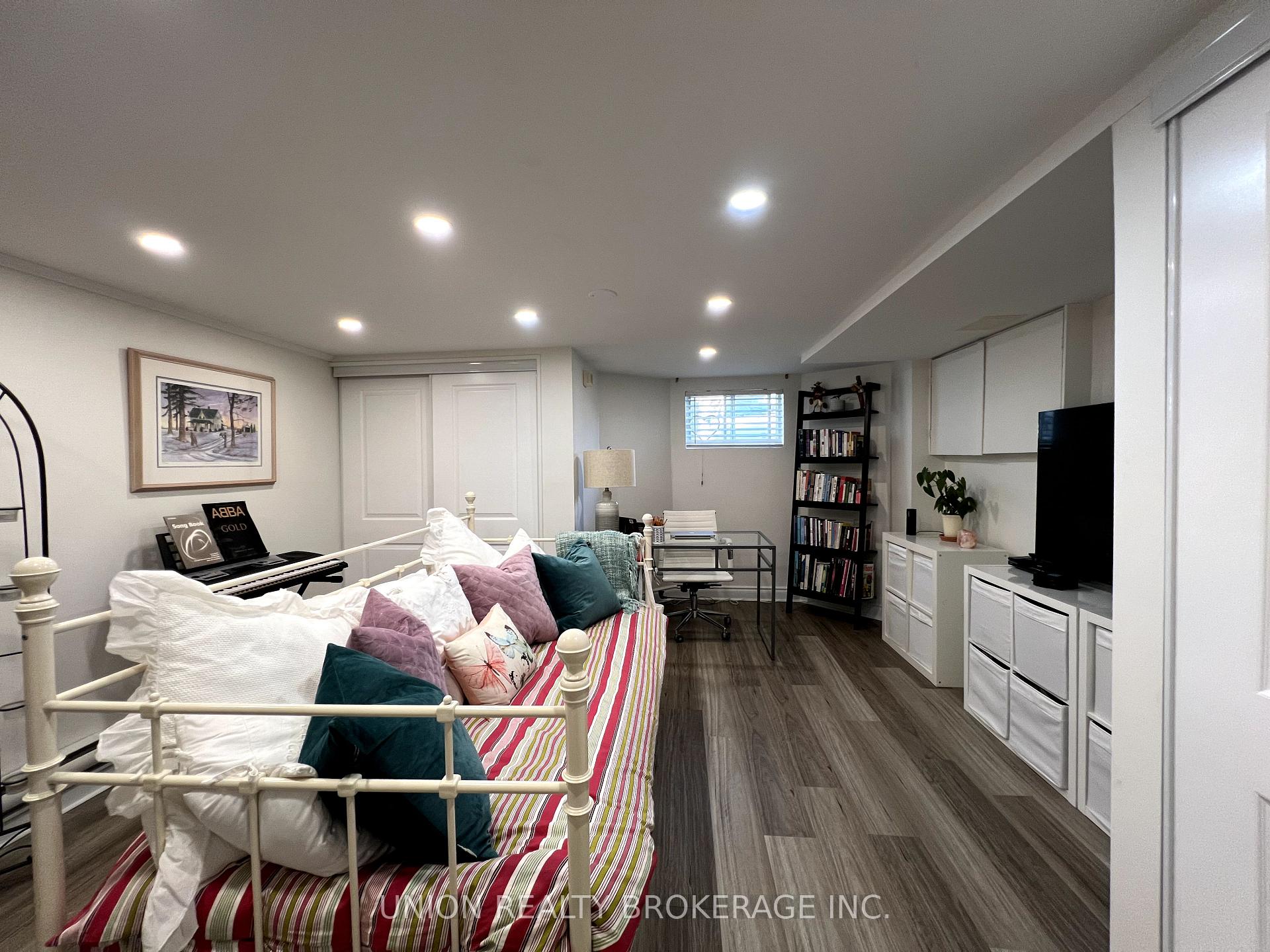 Photo 8 of Unit Lower, 18 Elmer Avenue, Toronto, The Beaches — HOMEH