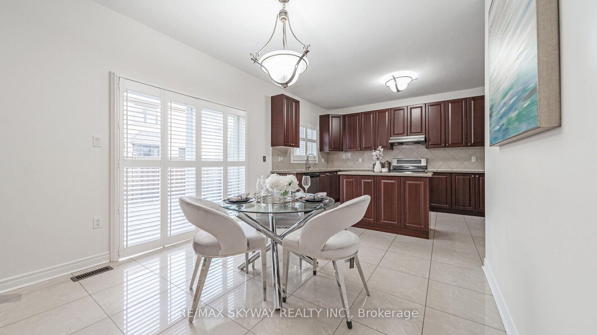 Photo 15 of 17 Valleycreek Drive, Brampton, Bram East — HOMEH