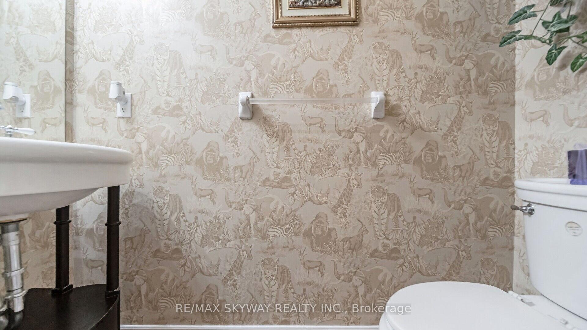Photo 19 of 17 Valleycreek Drive, Brampton, Bram East — HOMEH
