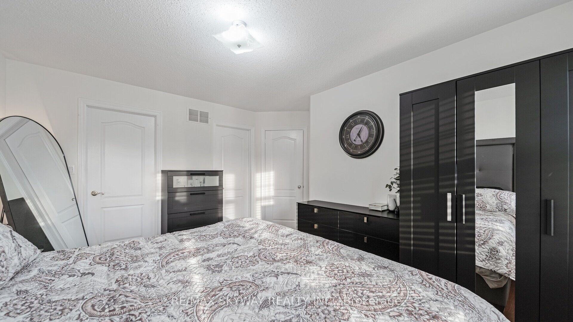 Photo 29 of 17 Valleycreek Drive, Brampton, Bram East — HOMEH