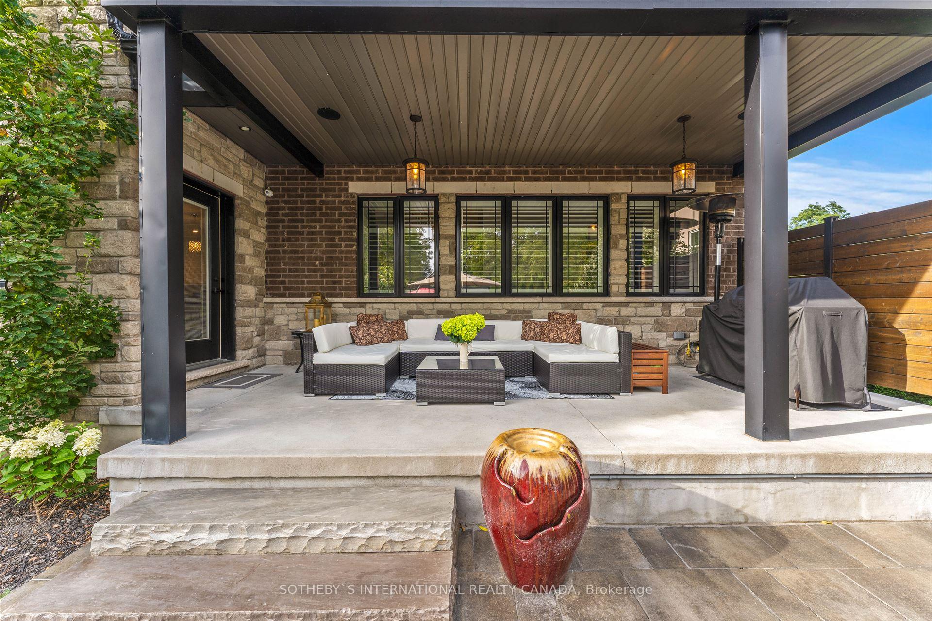 Photo 32 of 35 Victoria Street, King, Schomberg — HOMEH