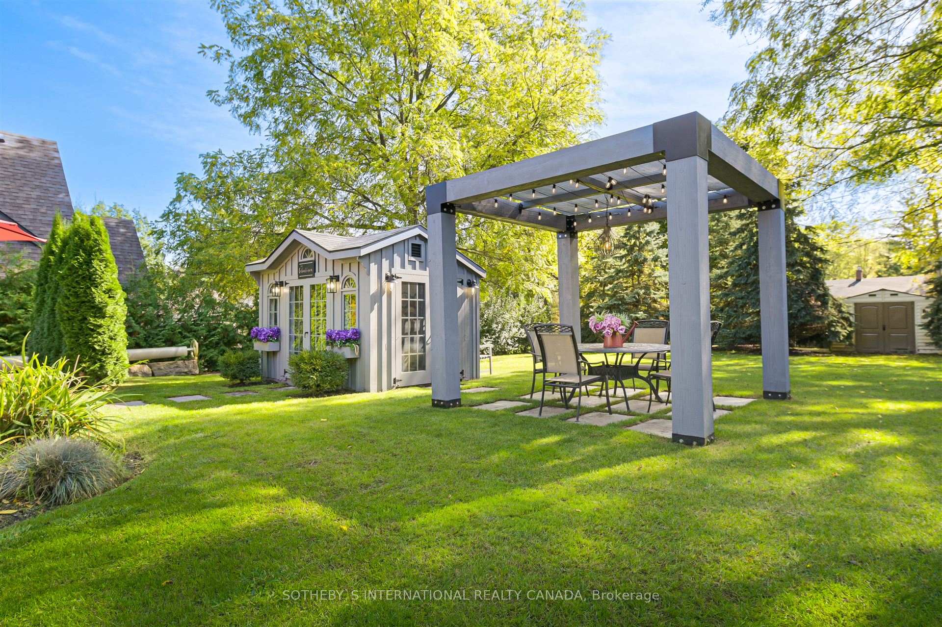 Photo 34 of 35 Victoria Street, King, Schomberg — HOMEH